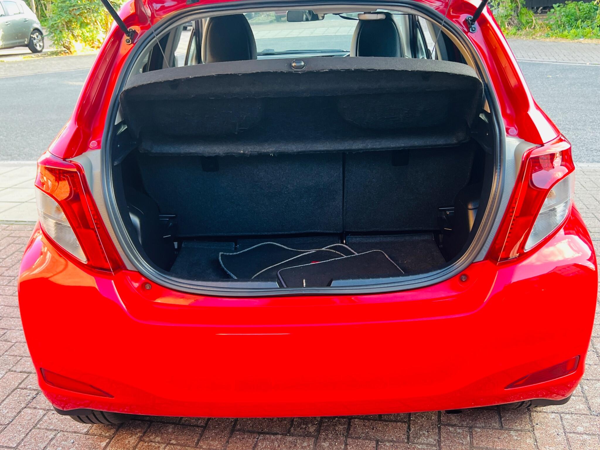 Toyota Yaris view 42