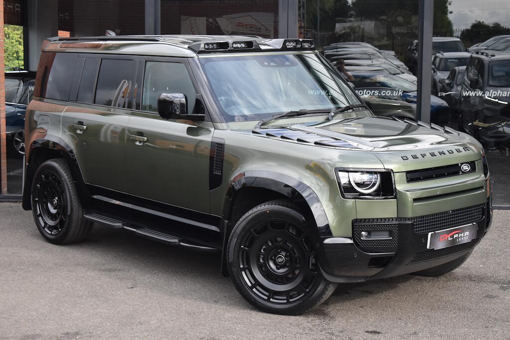 Land Rover Defender 110 main image