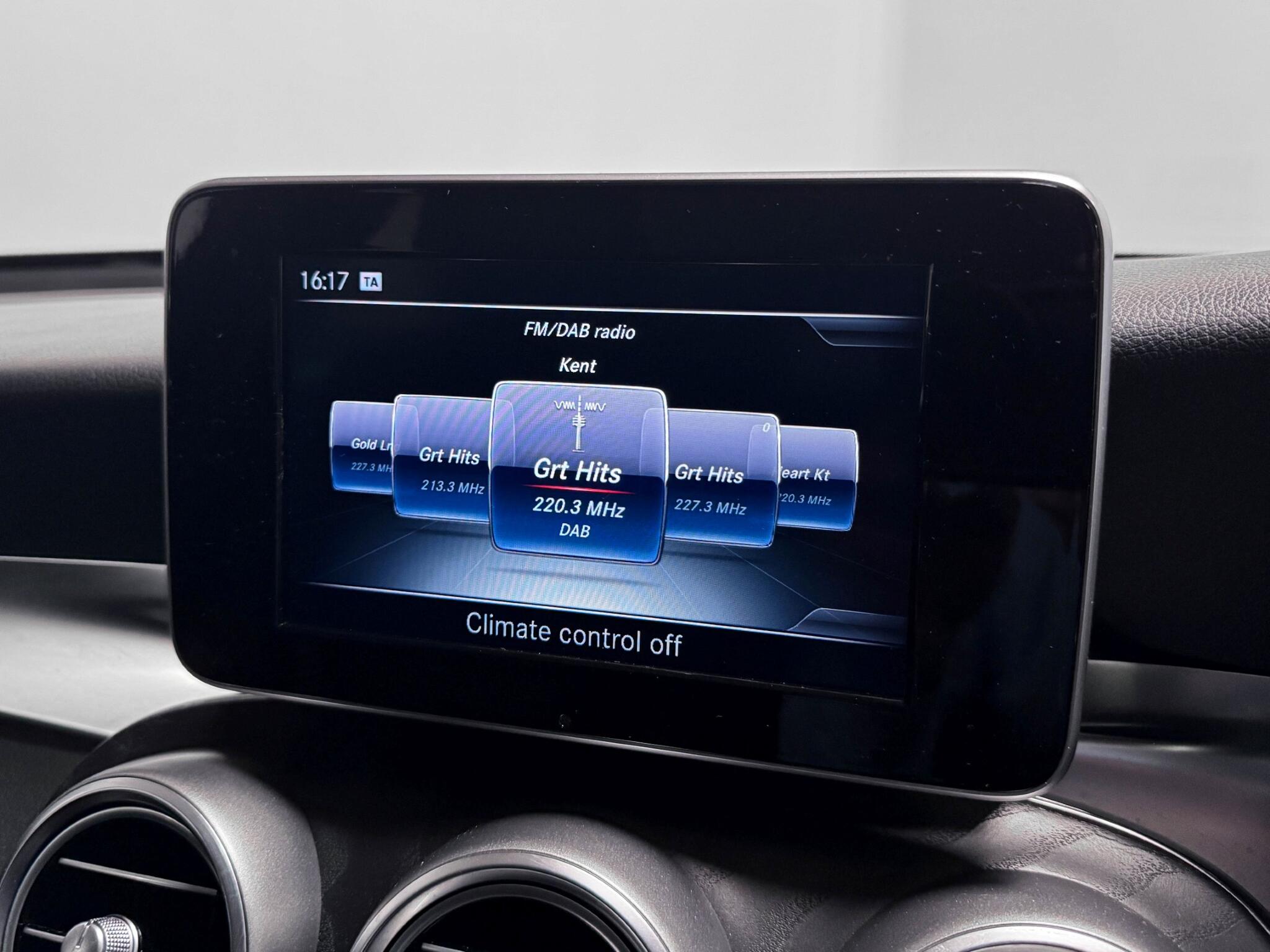 Mercedes-Benz GLC view 41