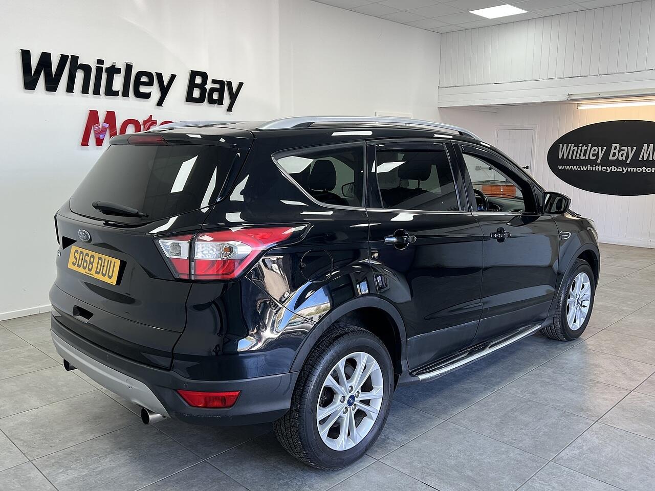 Ford Kuga view 3