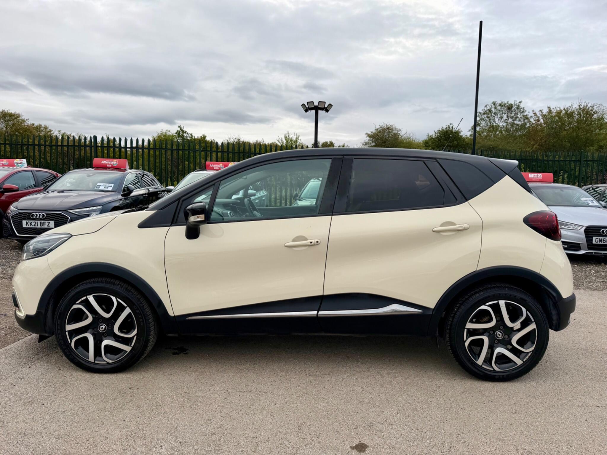 Renault Captur view 13