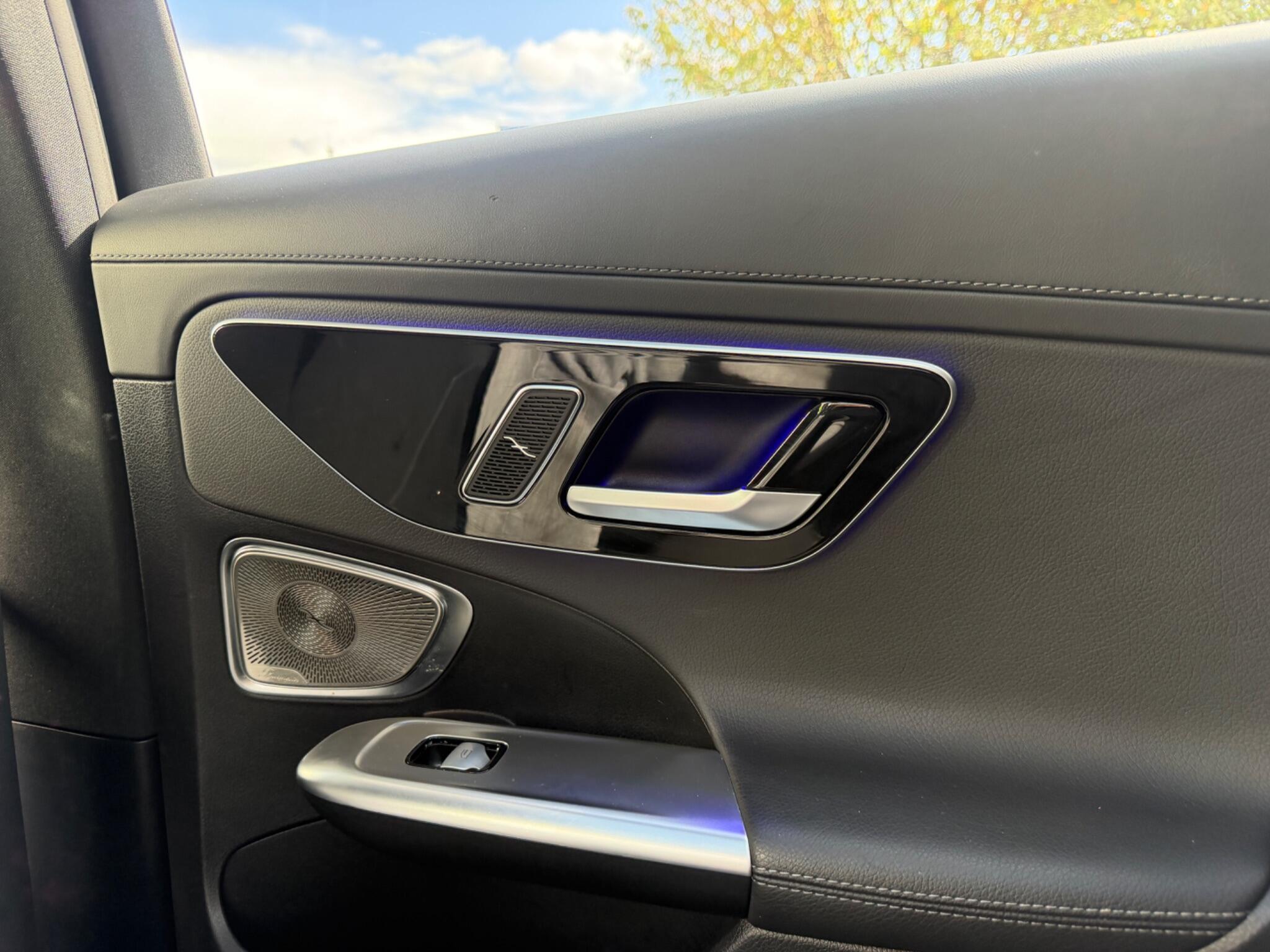 Mercedes-Benz C Class view 46
