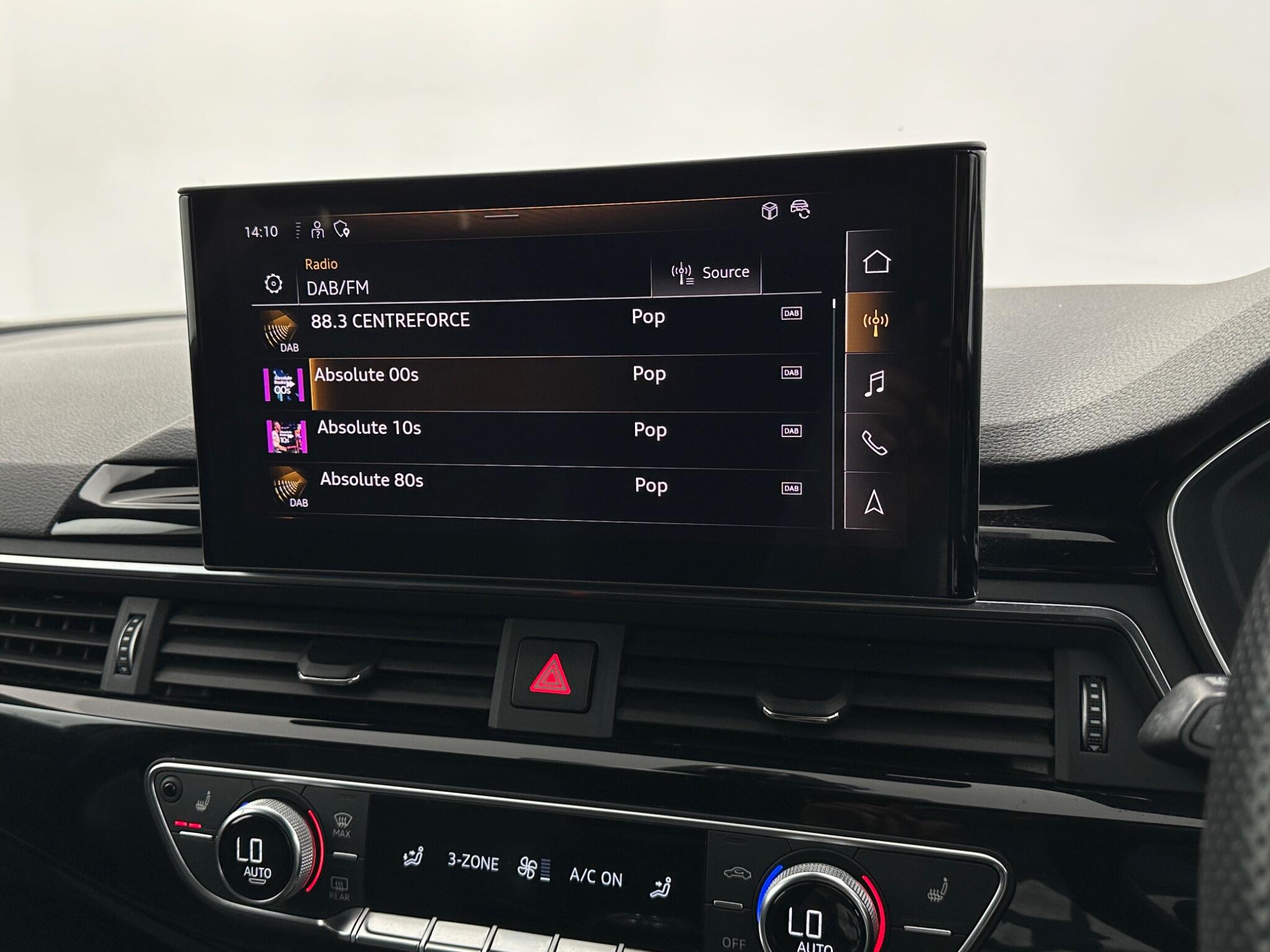 Audi A4 view 26