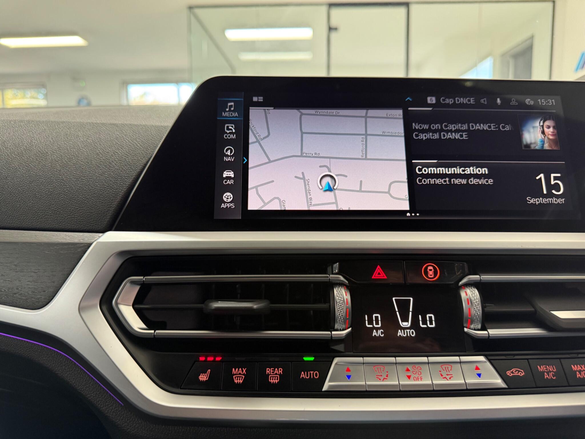 BMW 3 Series view 9