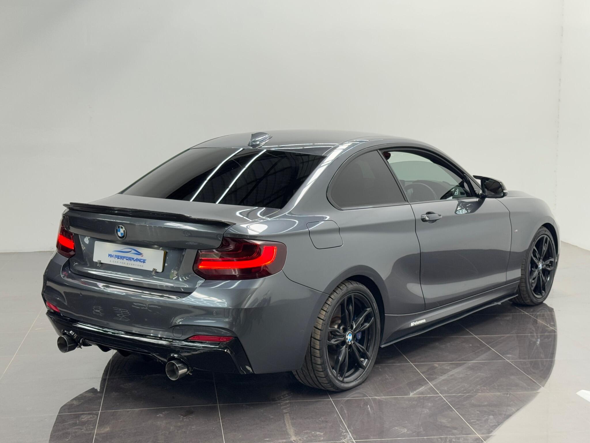 BMW 2 Series view 35