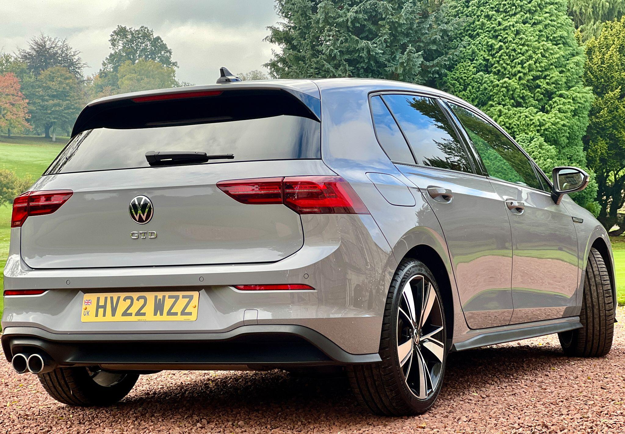Volkswagen Golf view 18