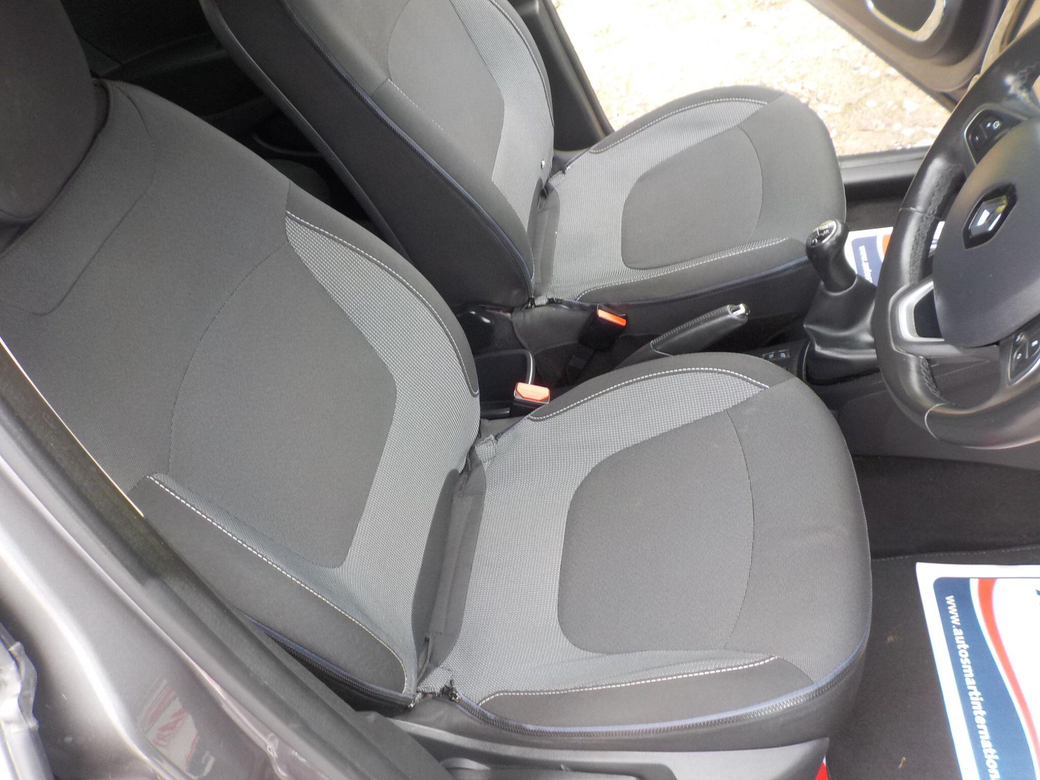 Renault Captur 1.5 dCi ENERGY Dynamique S Nav Euro 6 (s/s) 5dr