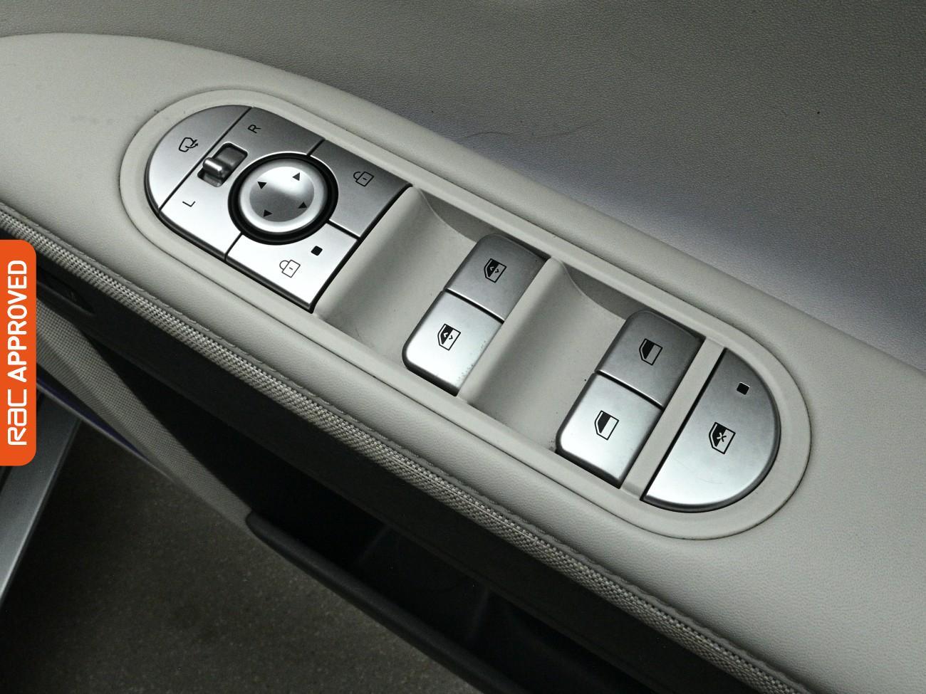 Hyundai IONIQ 5 view 28