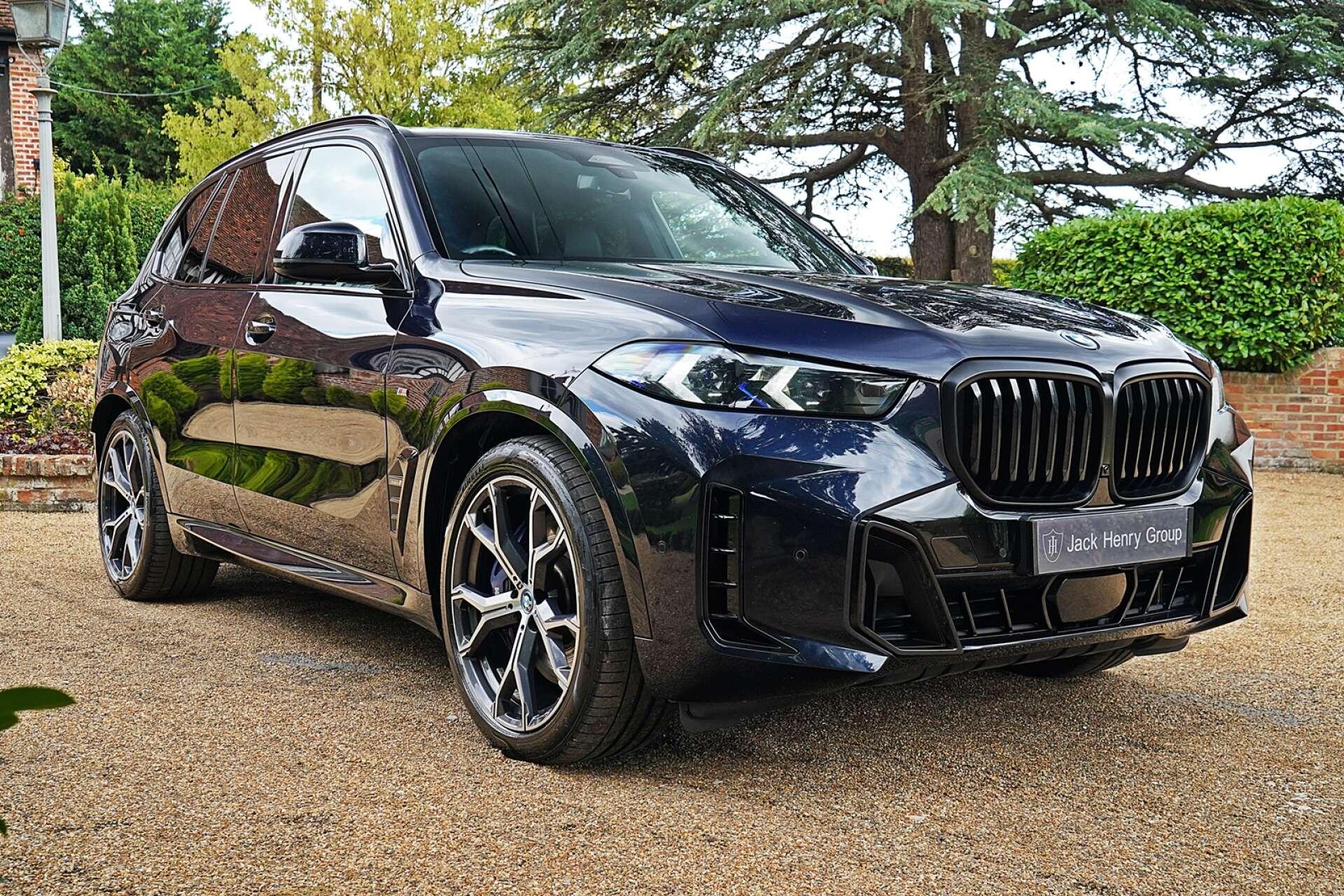 BMW X5 view 8