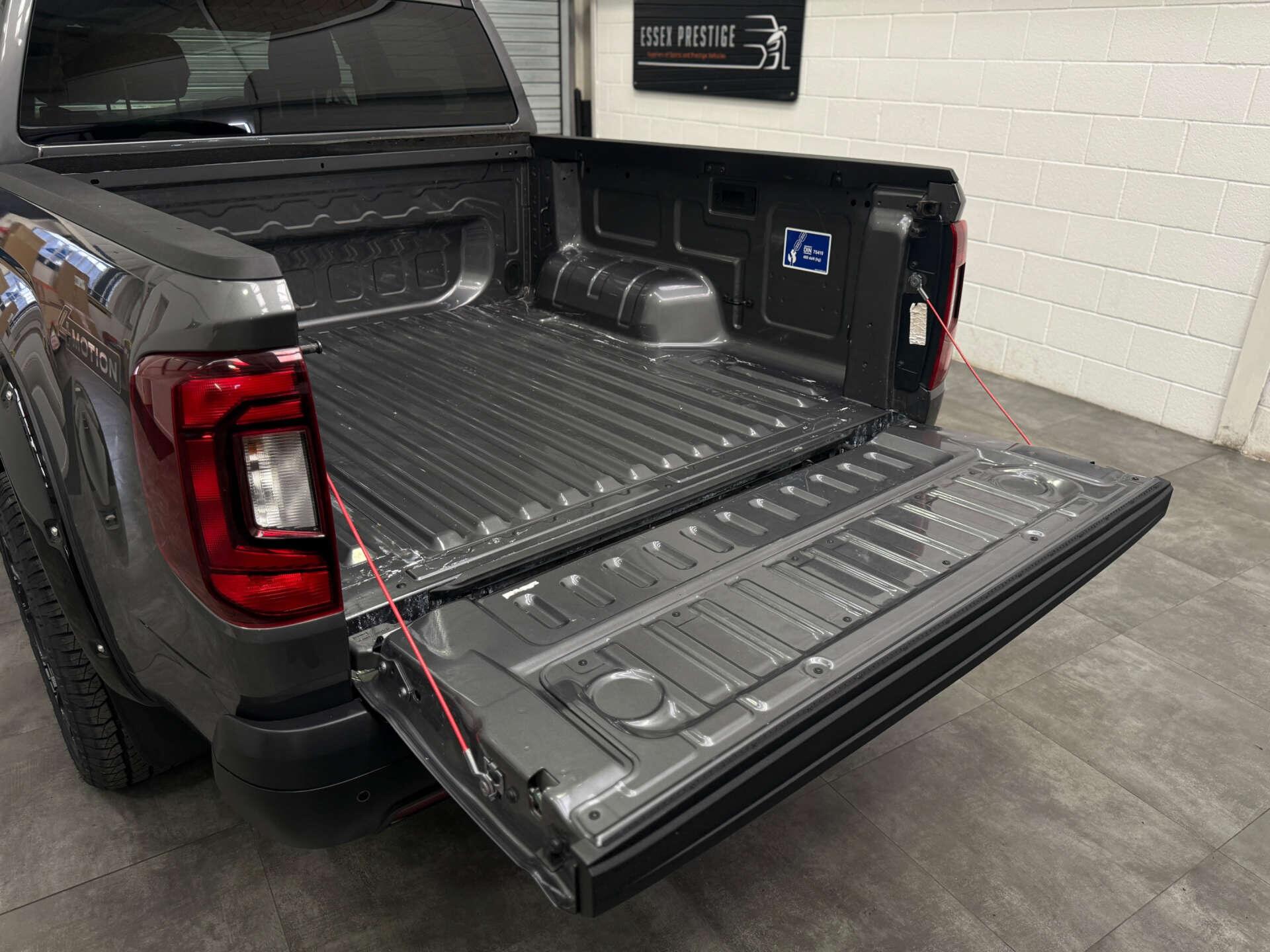 Volkswagen Amarok view 22