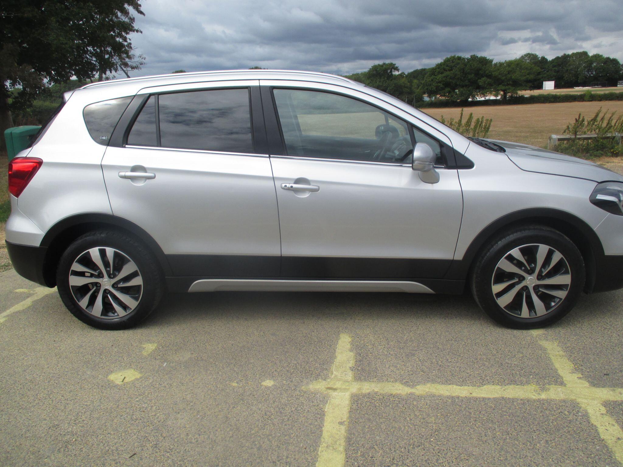 Suzuki SX4 S-Cross view 7