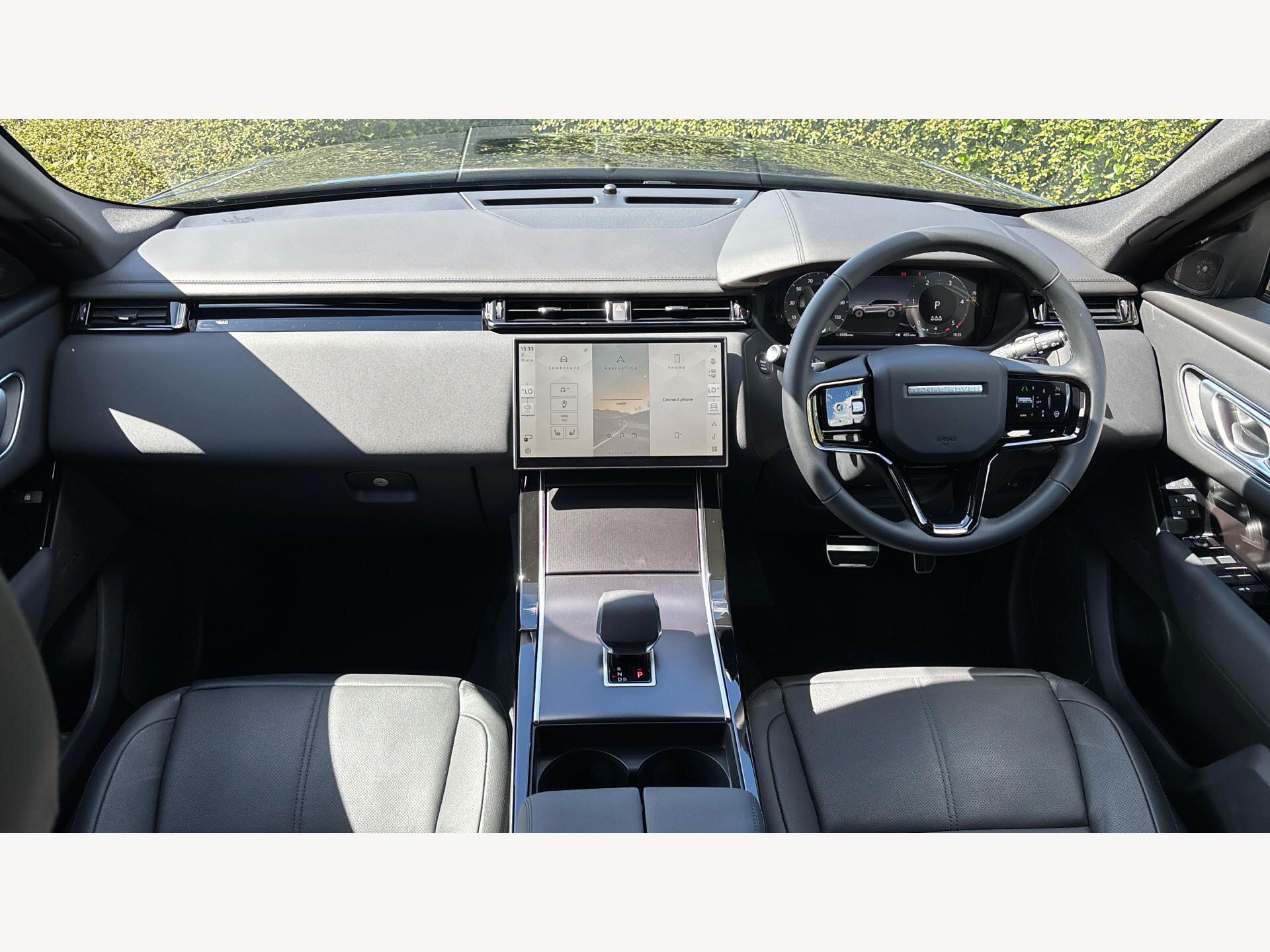 Land Rover Range Rover Velar view 11