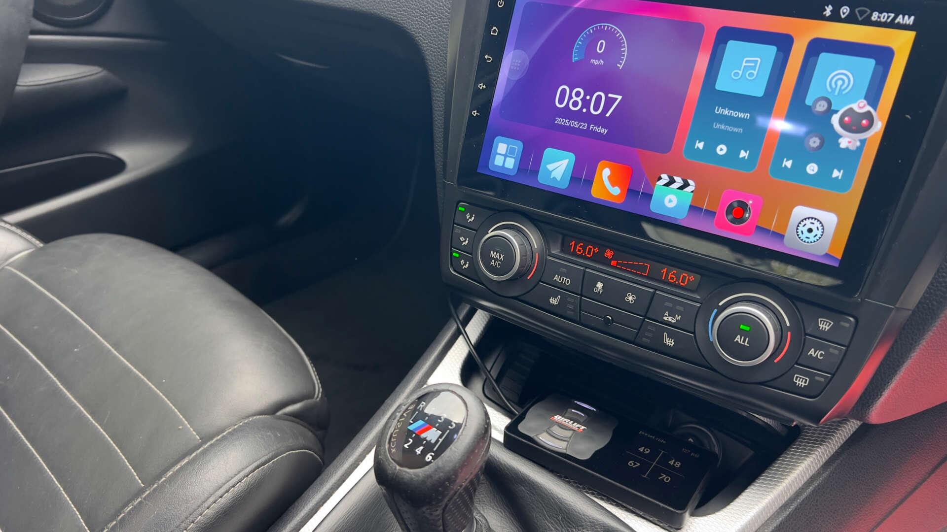 BMW 1 Series view 9