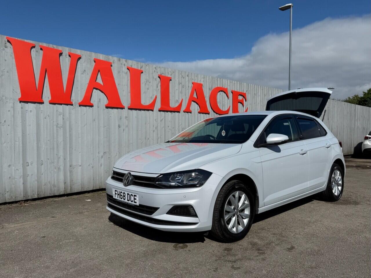 Volkswagen Polo view 16
