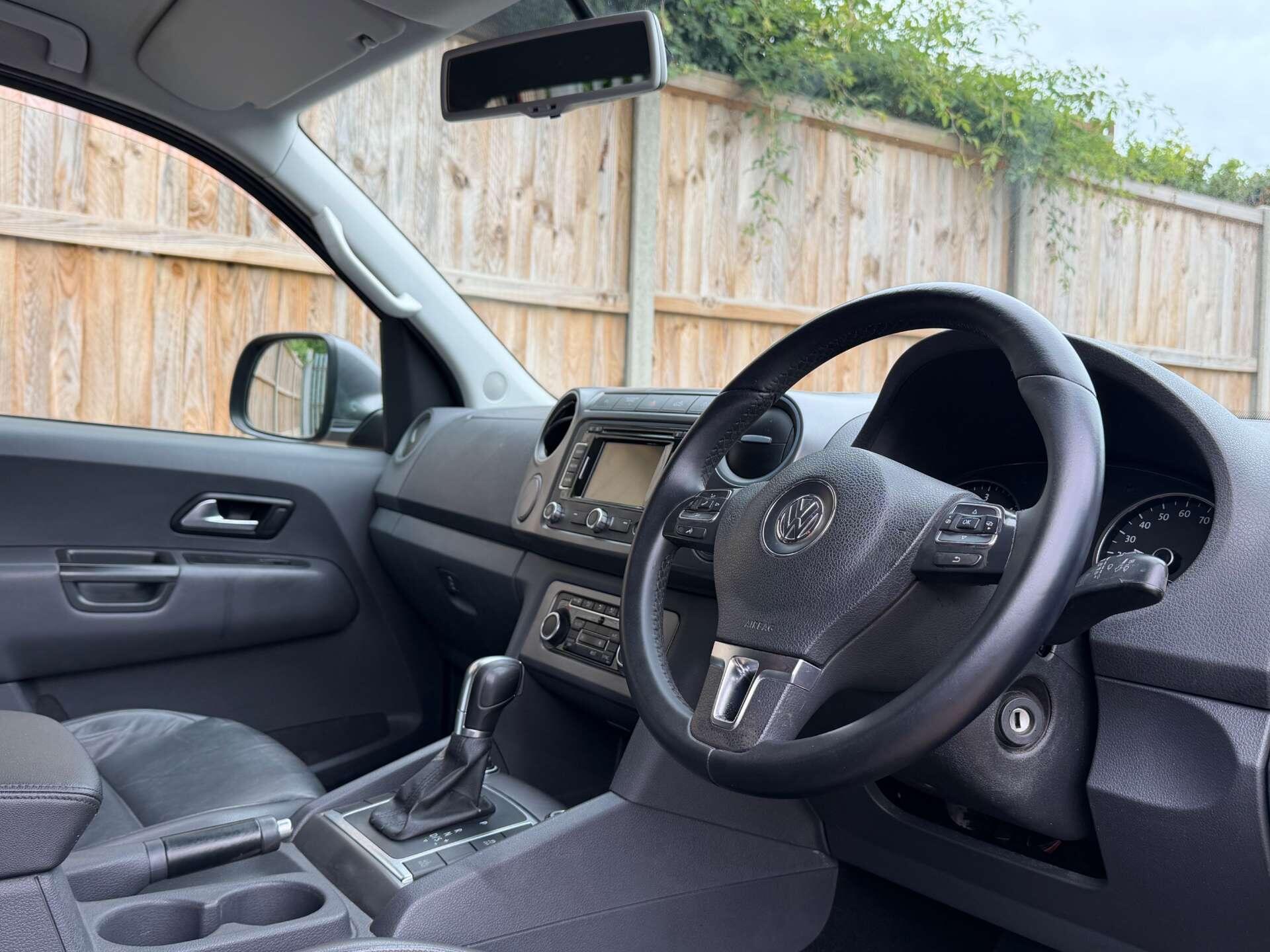 Volkswagen Amarok view 17