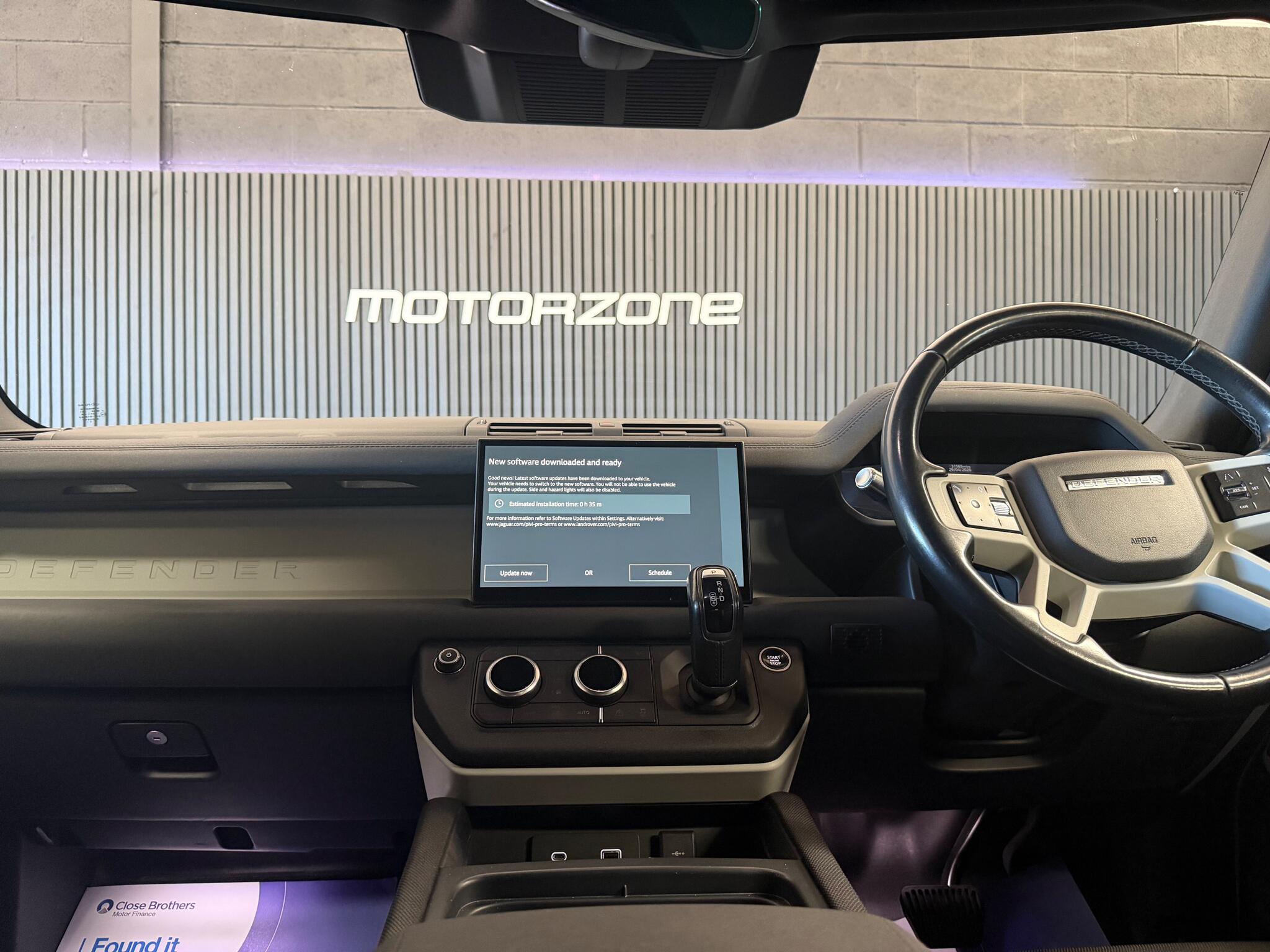 Land Rover Defender view 17