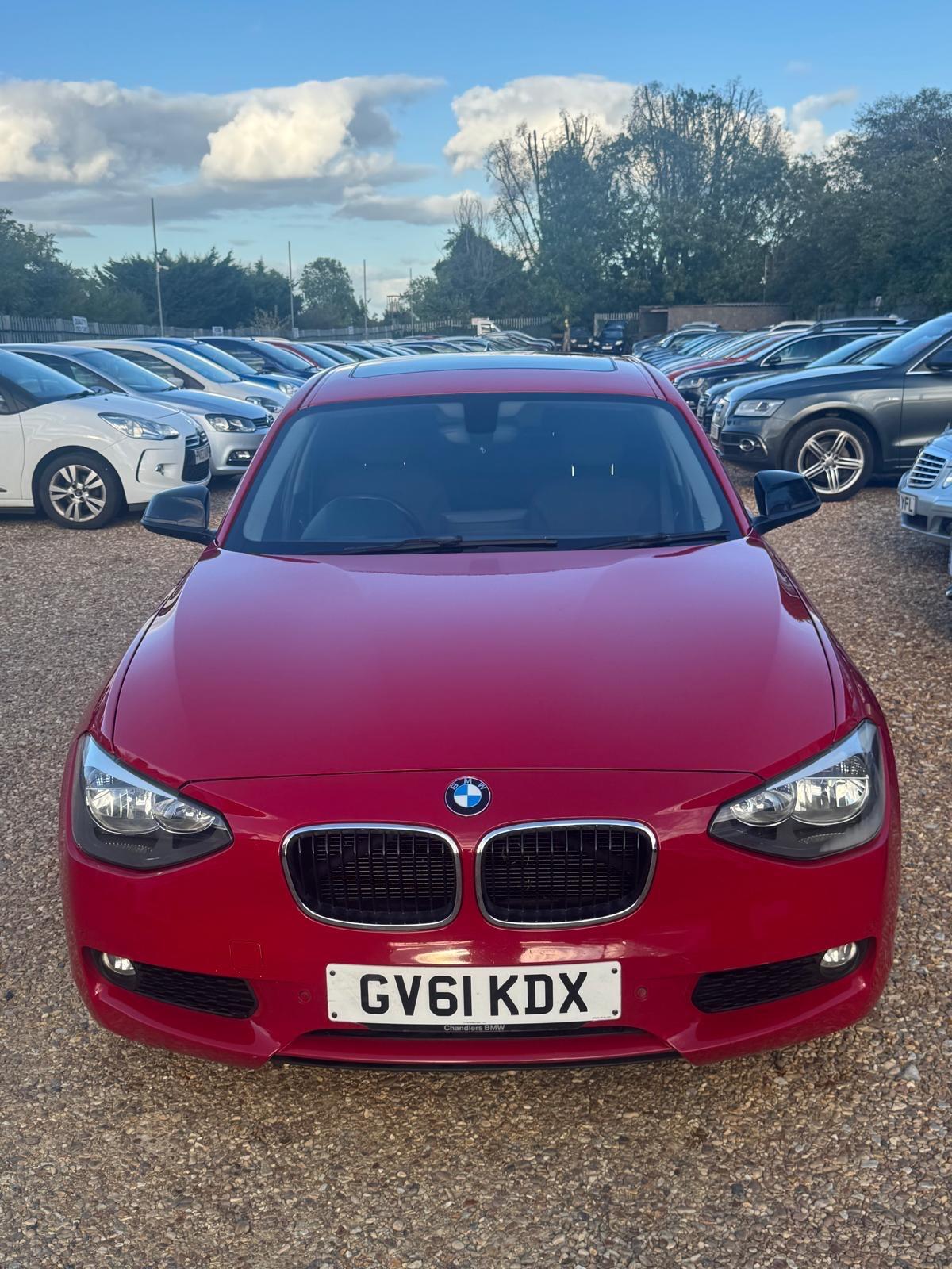 BMW 1 Series view 5