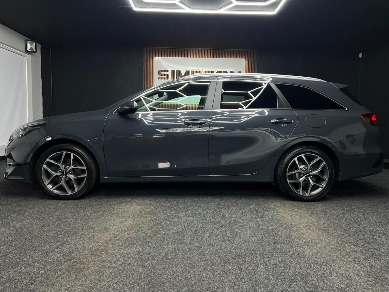 Kia Ceed view 4