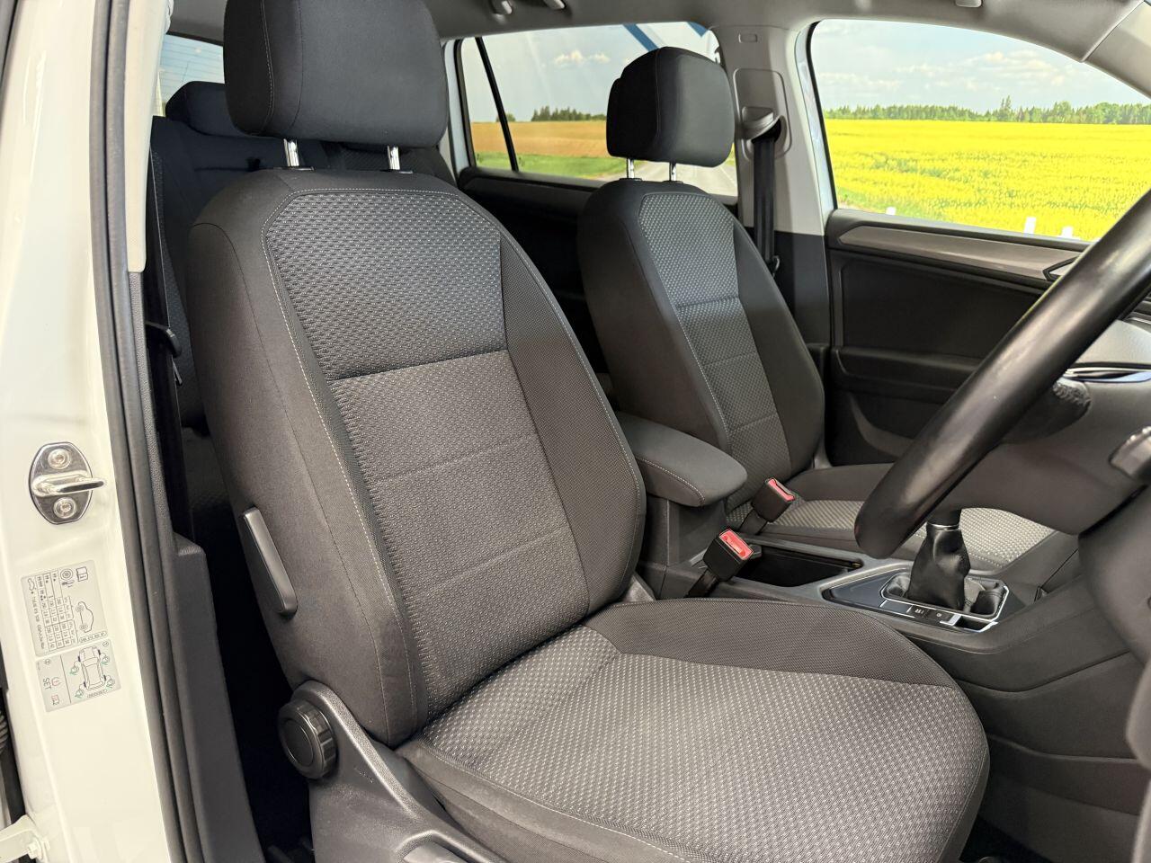 Volkswagen Tiguan Allspace view 11