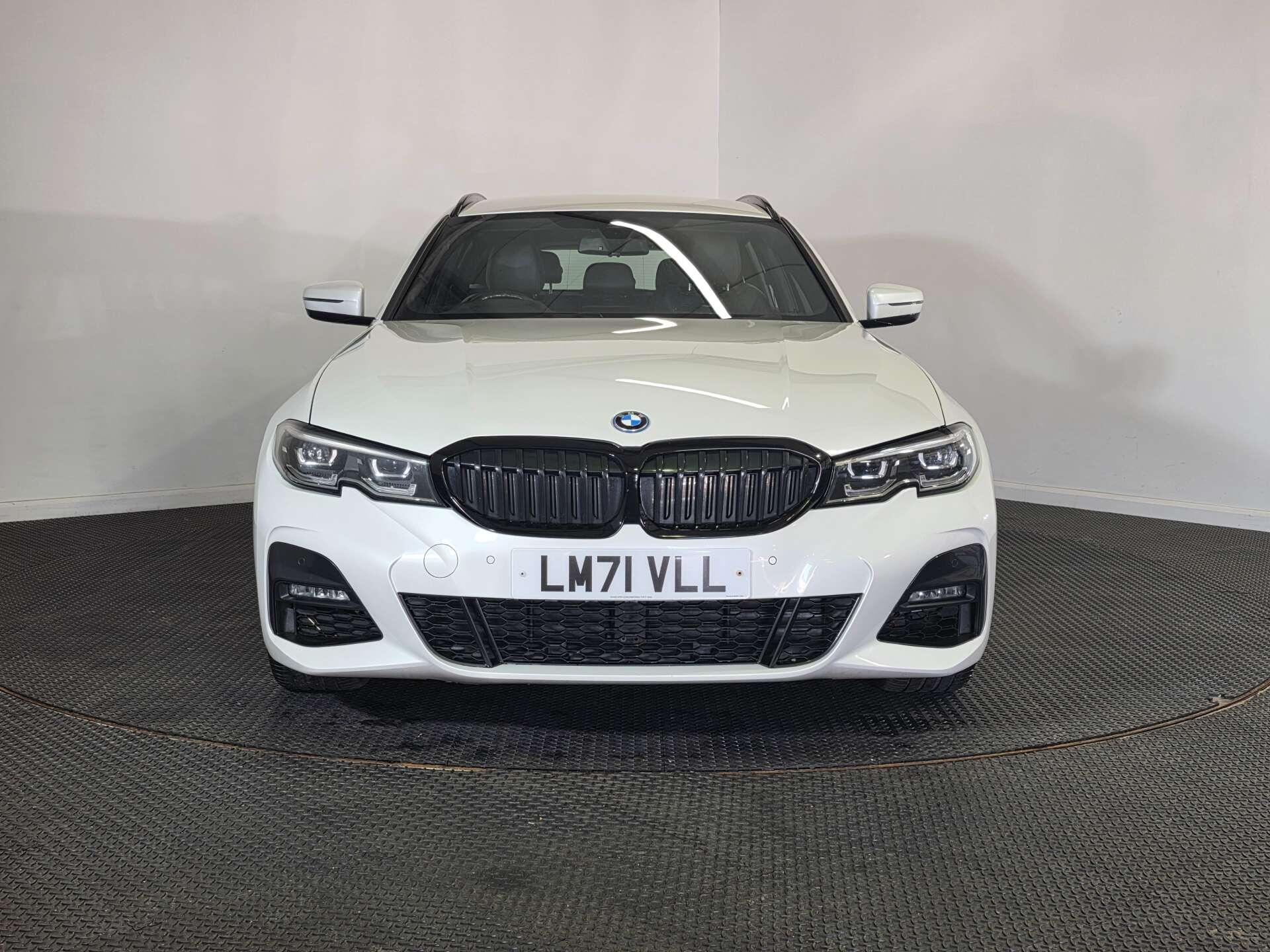 BMW 3 Series view 2