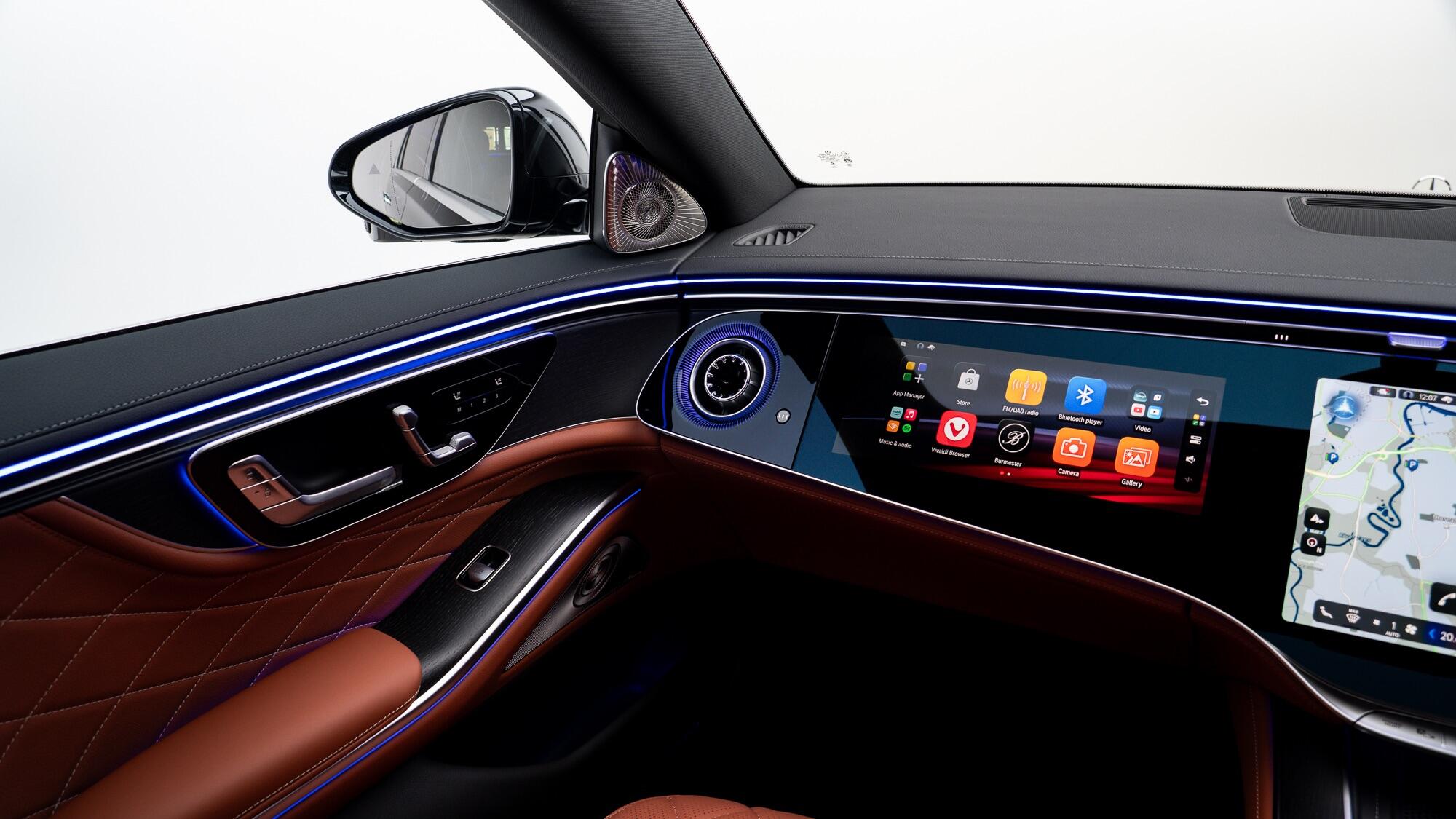 Mercedes-Benz S-Class view 40
