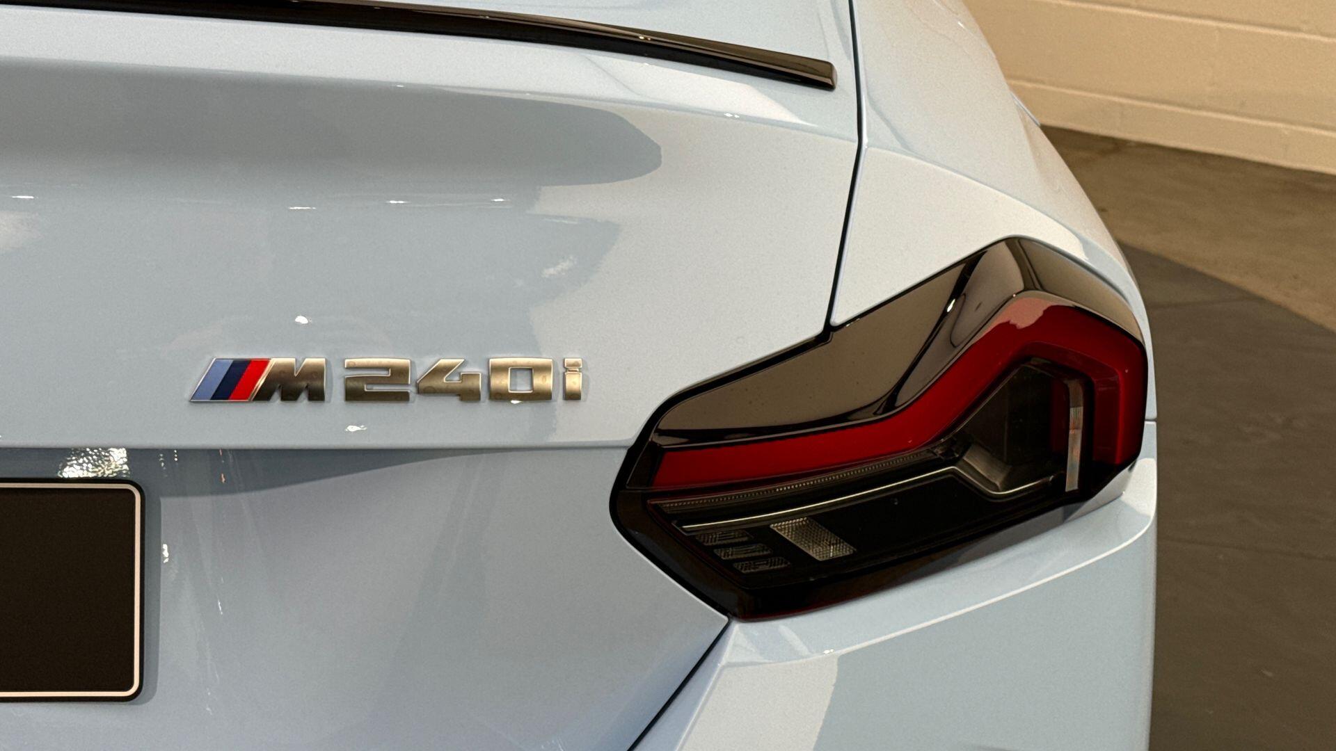 BMW 2 Series view 21