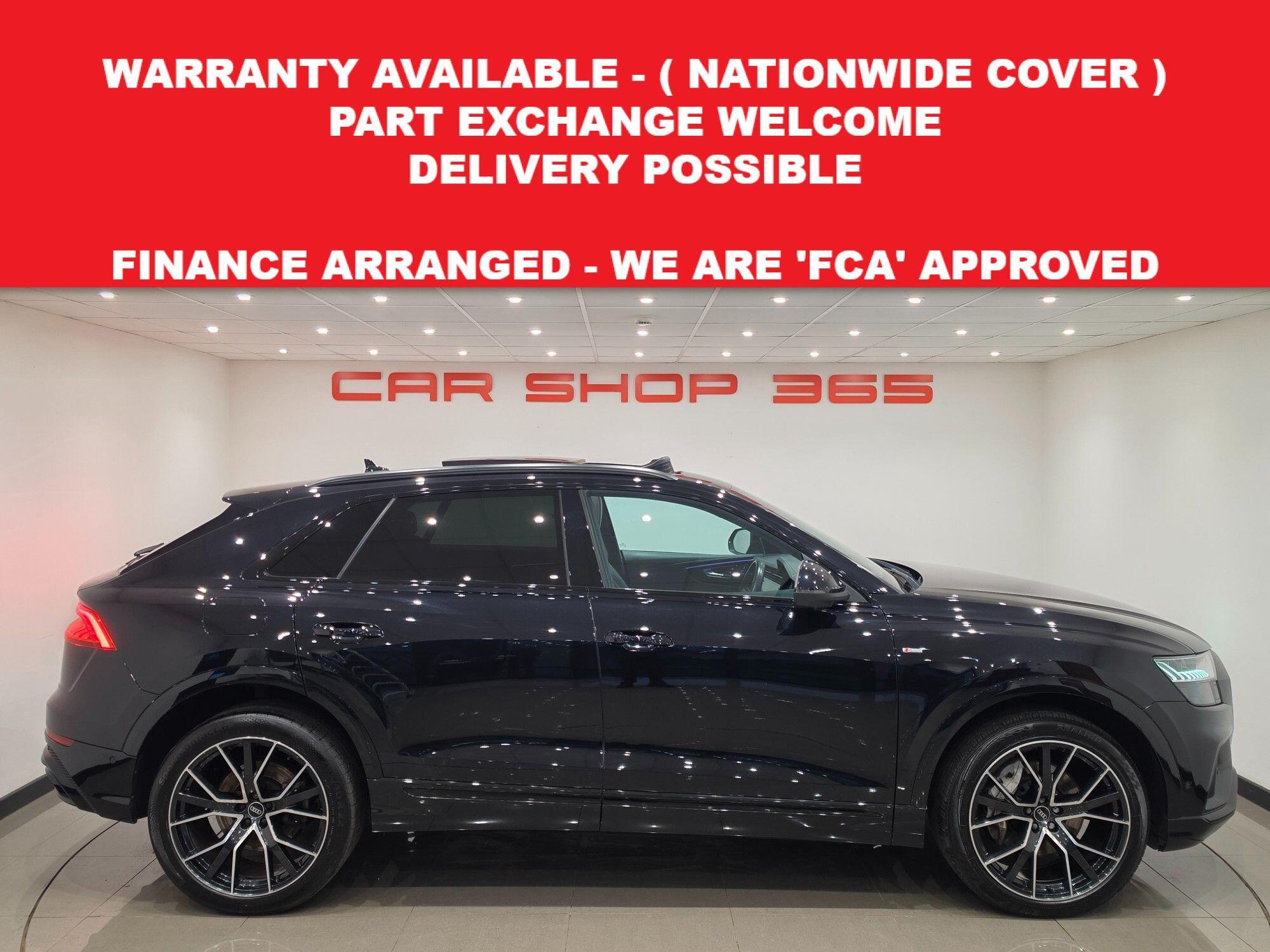 Audi Q8 view 4