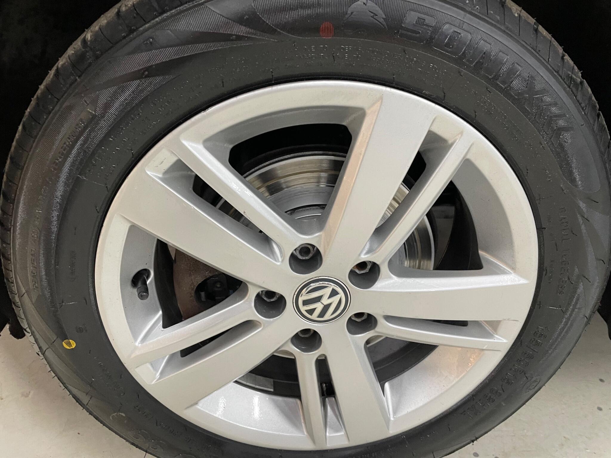 Volkswagen Polo view 25