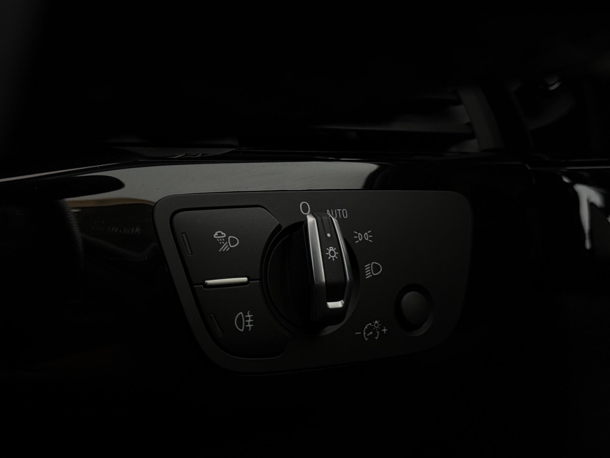 Audi A4 view 6