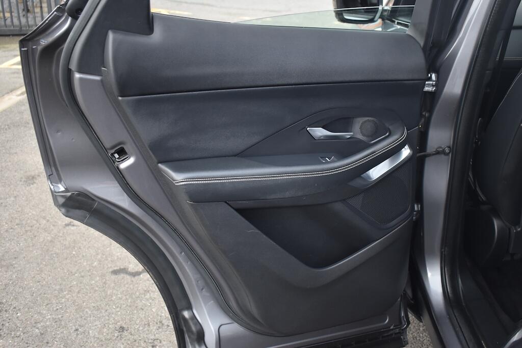 Jaguar E-Pace view 44