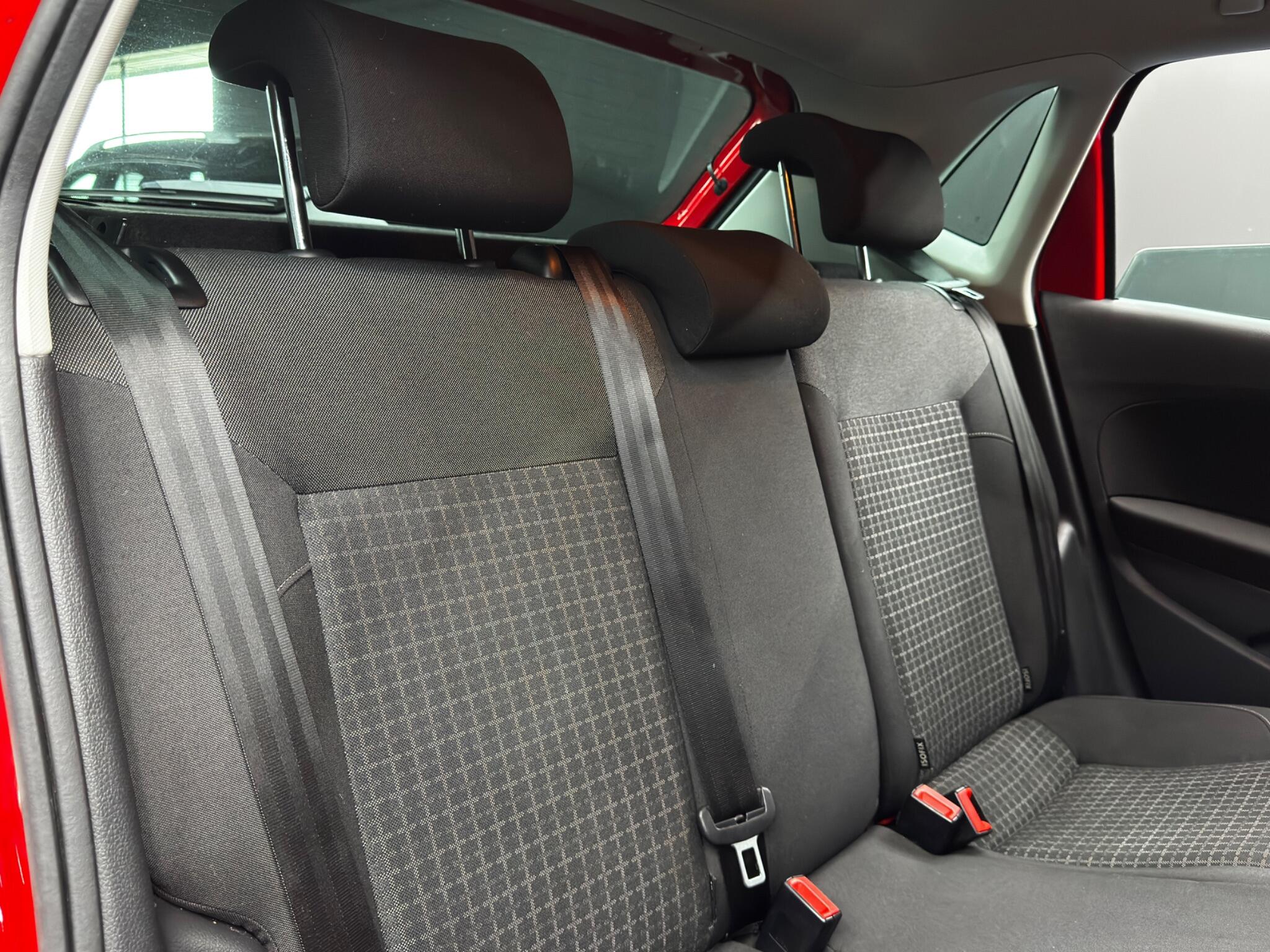 Volkswagen Polo view 15