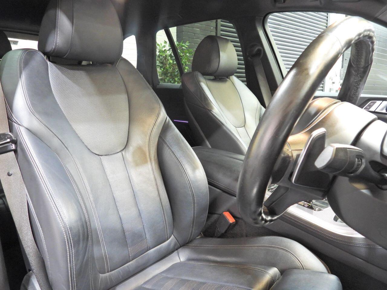 BMW X5 view 16