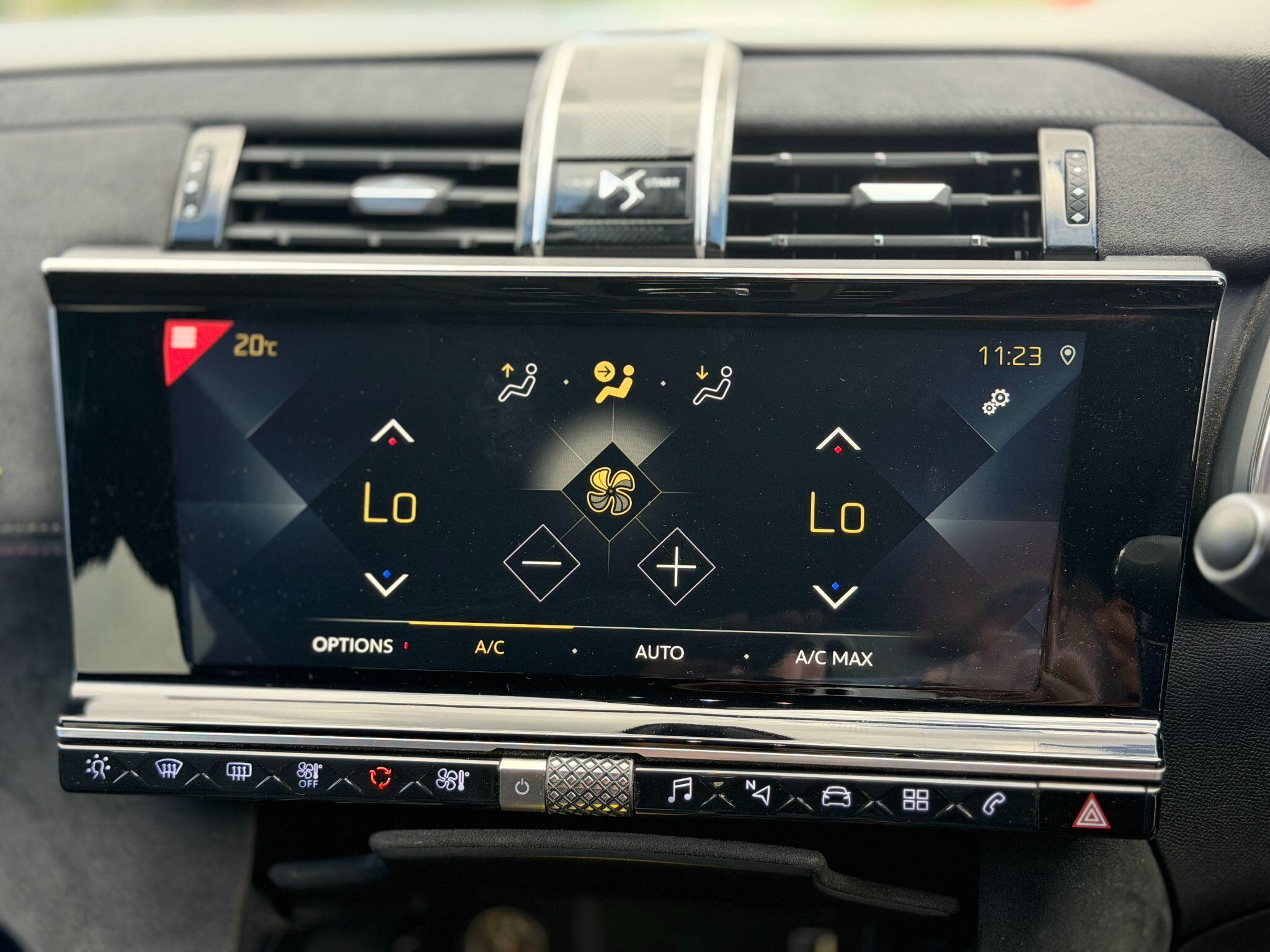DS Automobiles DS 7 Crossback view 38