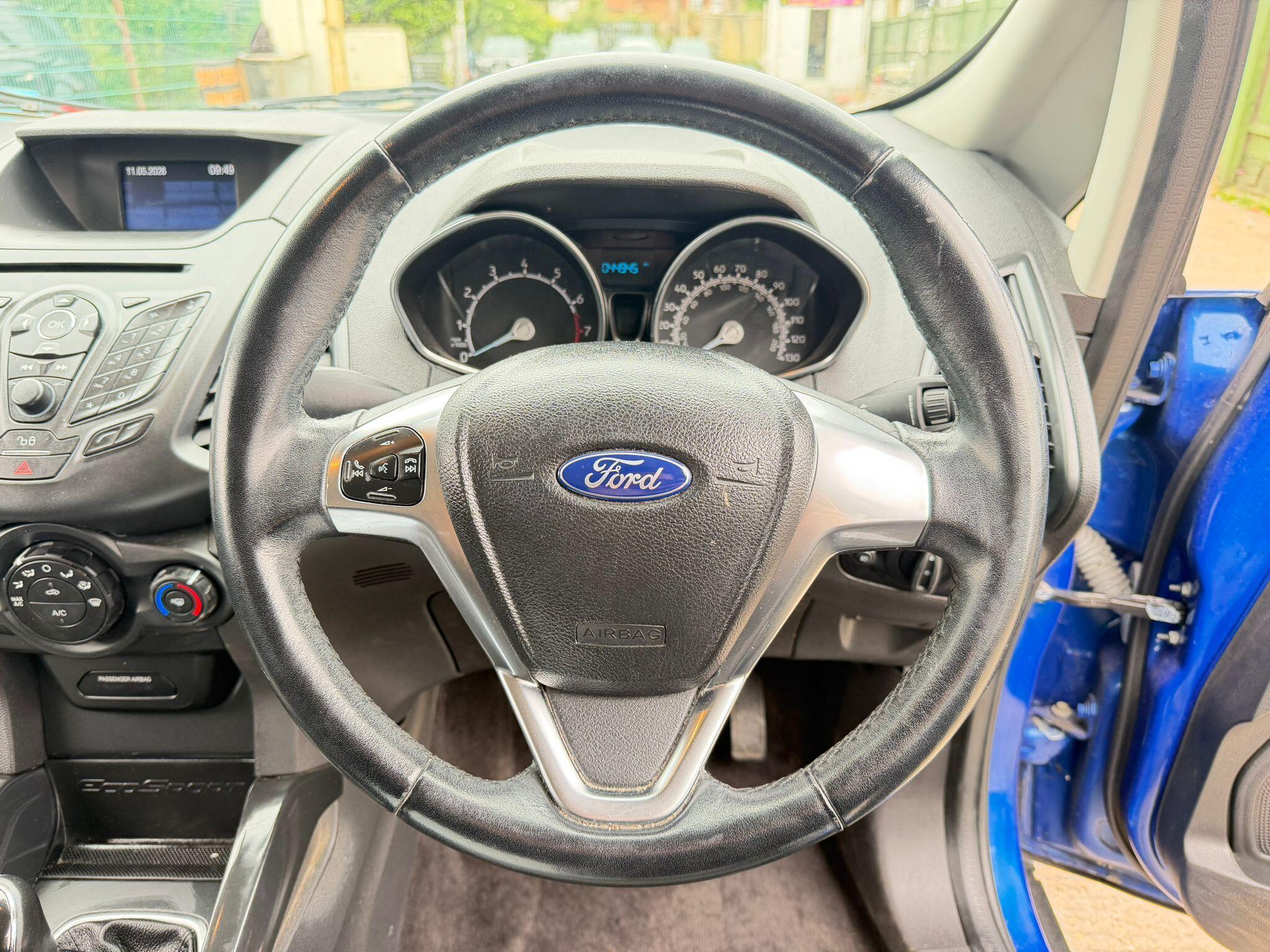 Ford Ecosport view 23