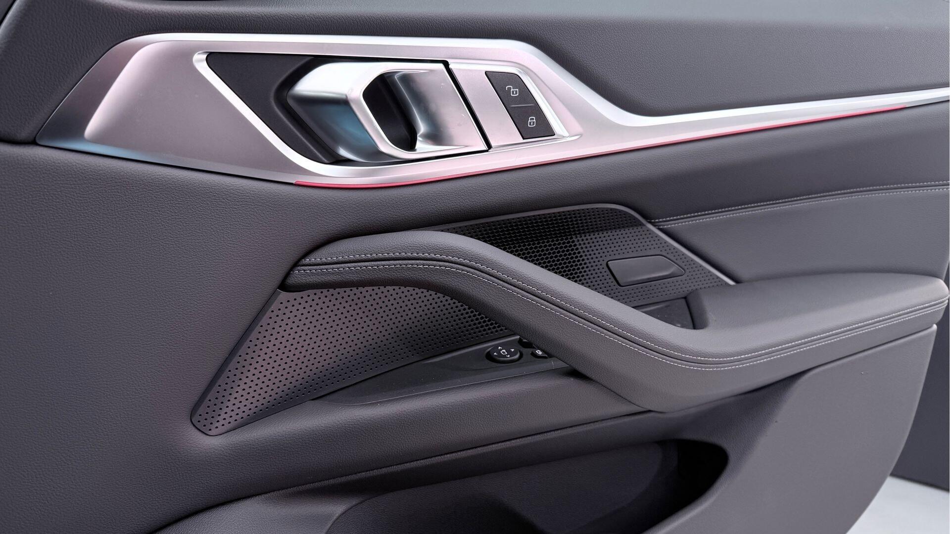BMW i4 view 20