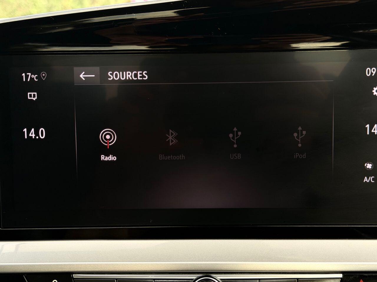 Vauxhall Mokka Electric view 39