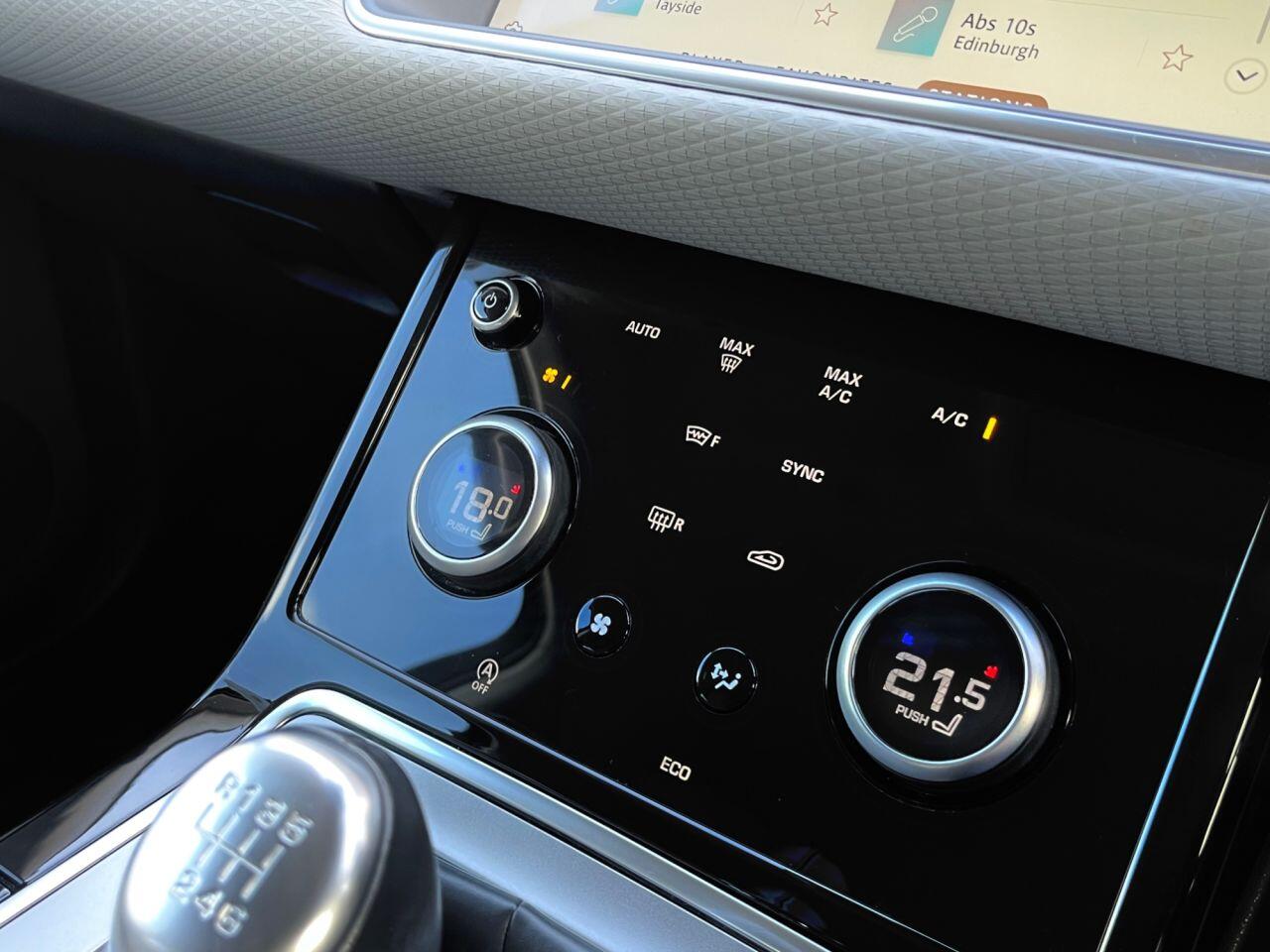 Land Rover Range Rover Evoque view 33