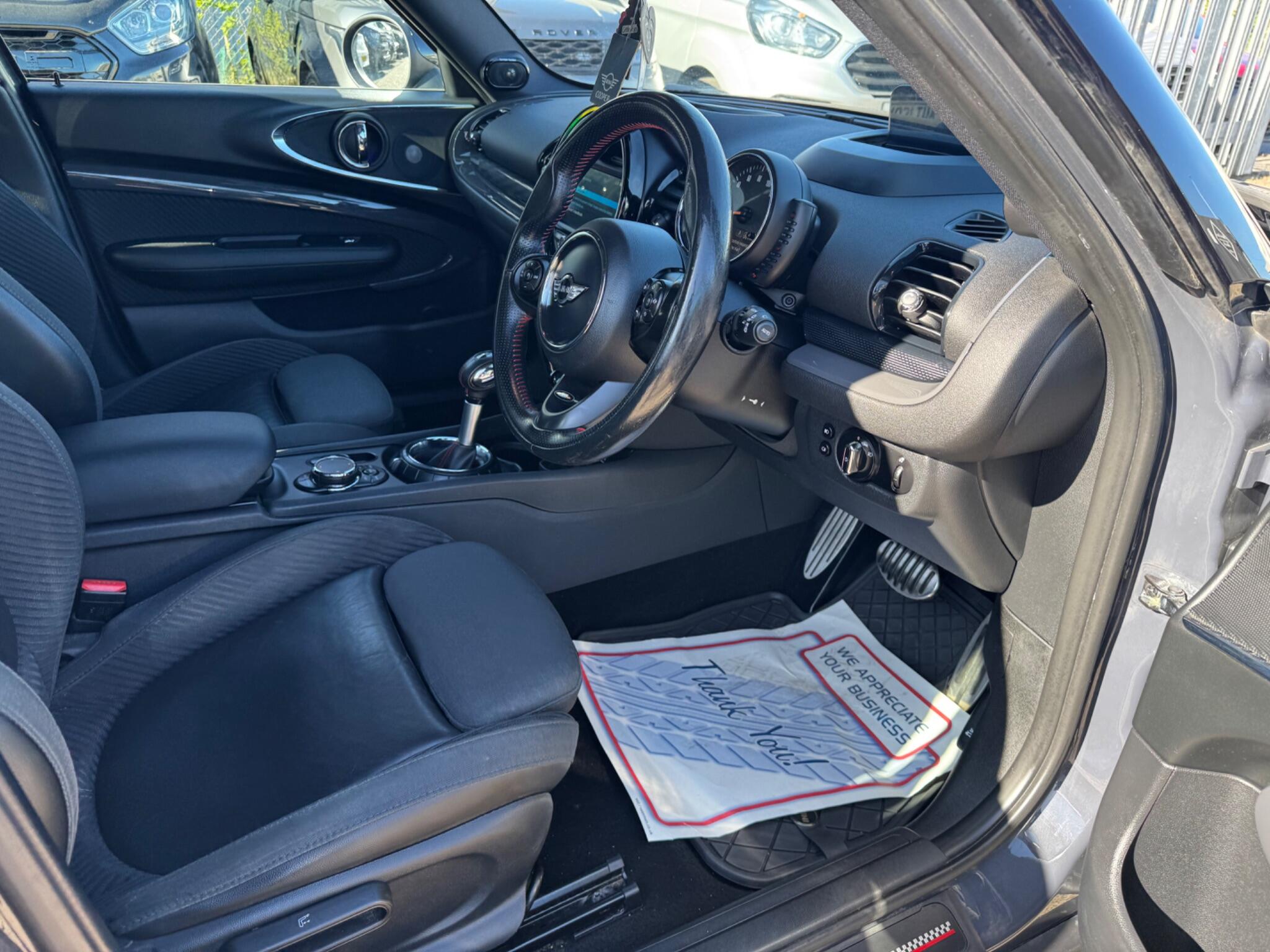 Mini Clubman view 22
