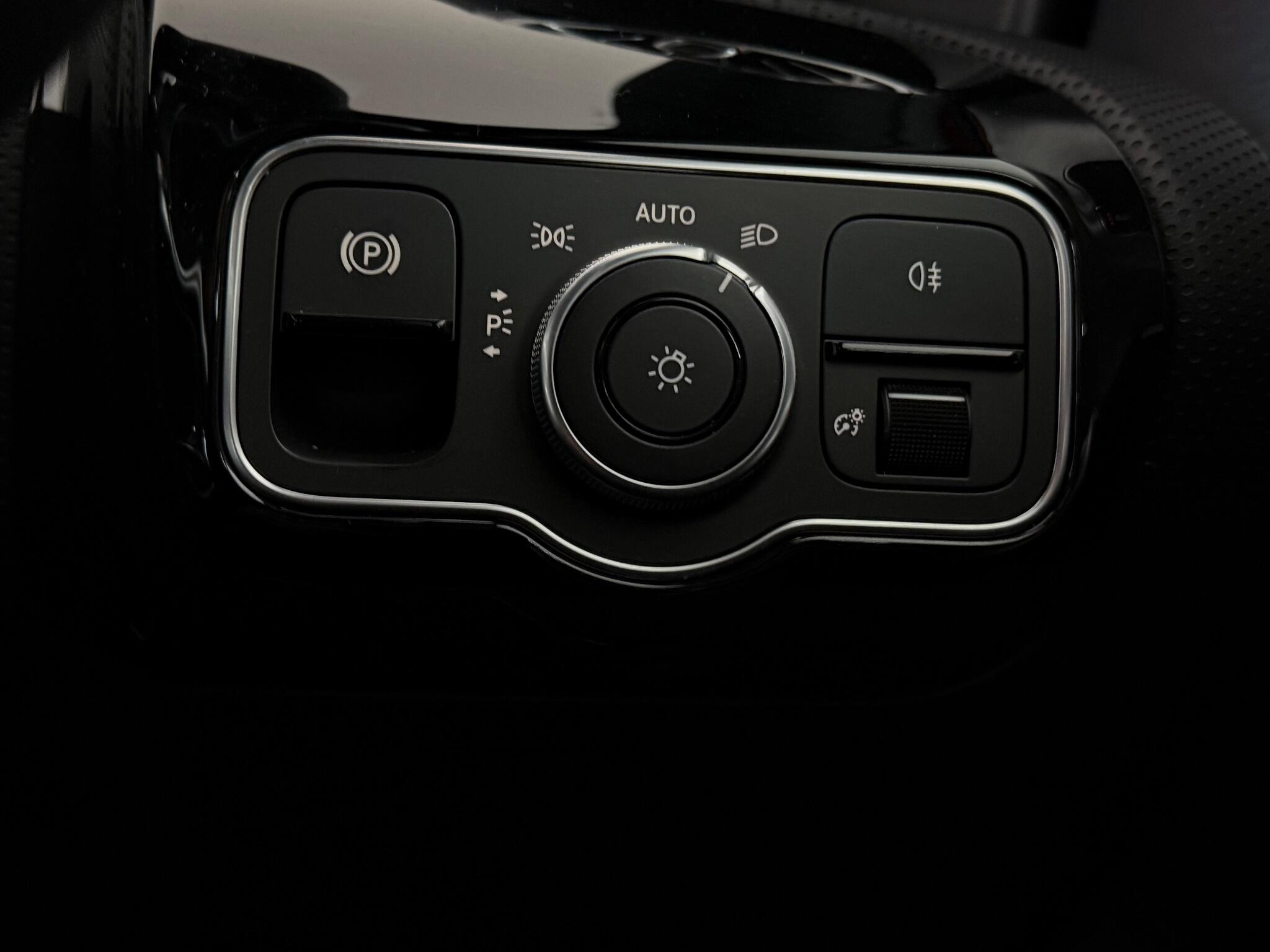 Mercedes-Benz A-Class view 23
