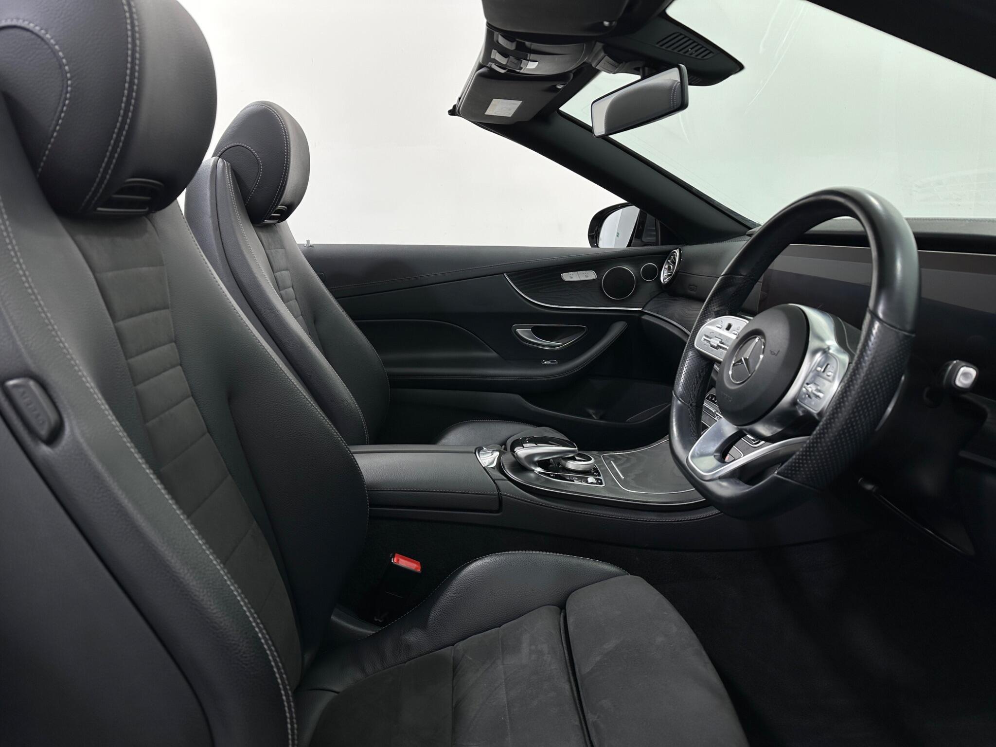Mercedes-Benz E-Class view 33