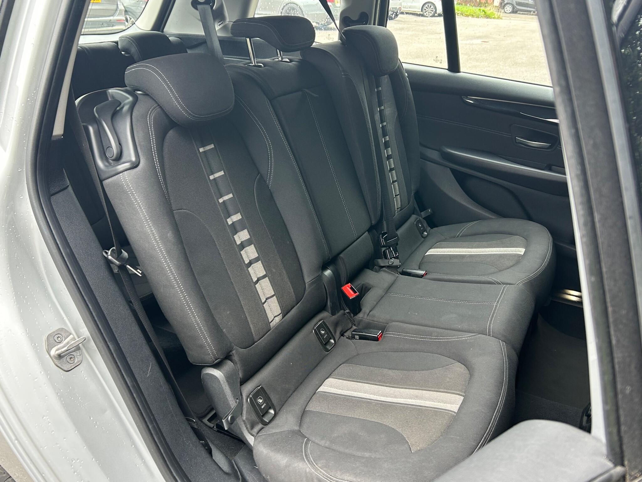BMW 2 Series view 22