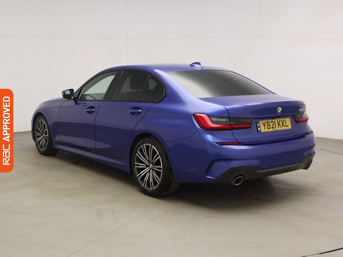 BMW 3 Series view 4