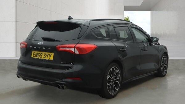 Ford Focus view 2