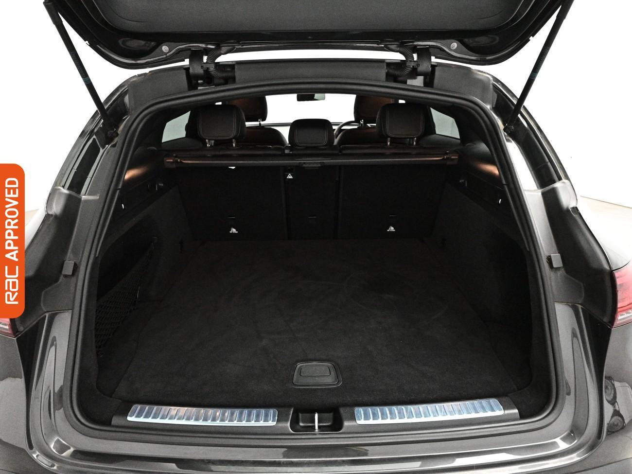 Mercedes-Benz Eqc view 29
