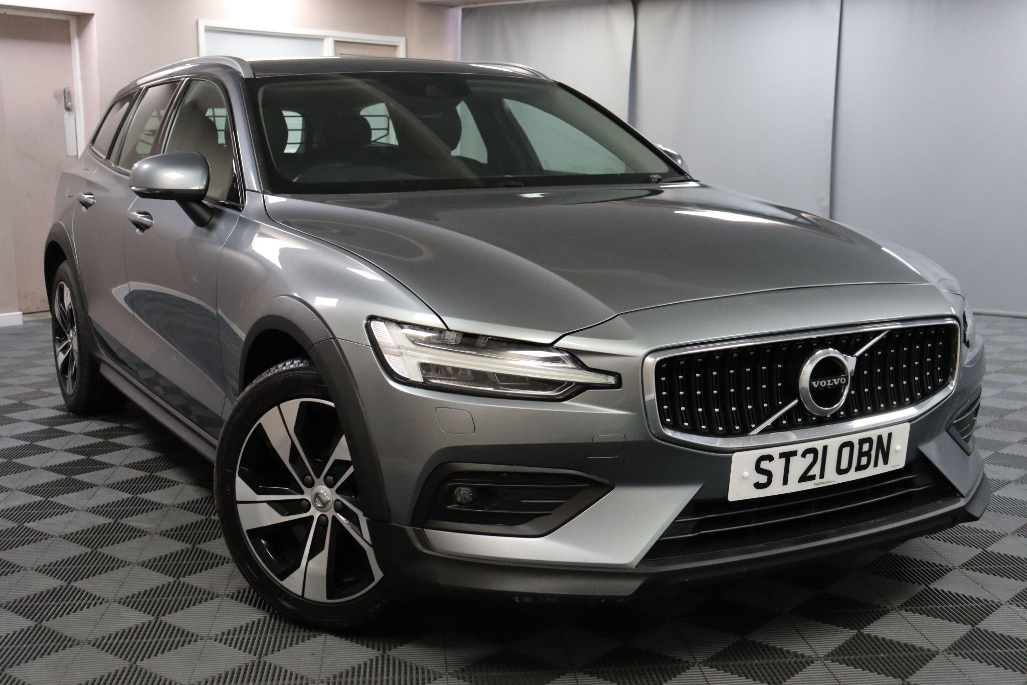 Volvo V60 Cross Country view 19