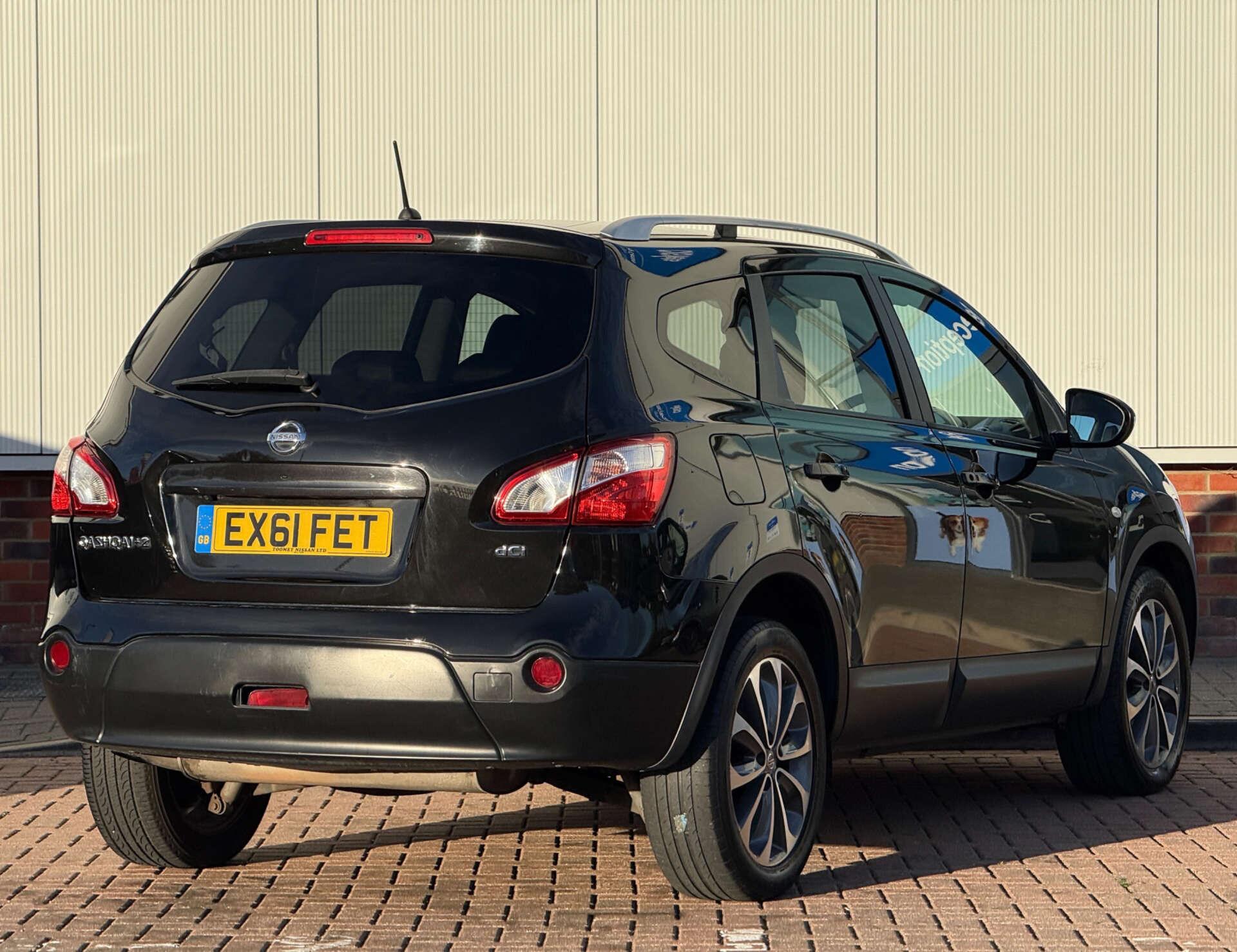 Nissan Qashqai+2 view 12