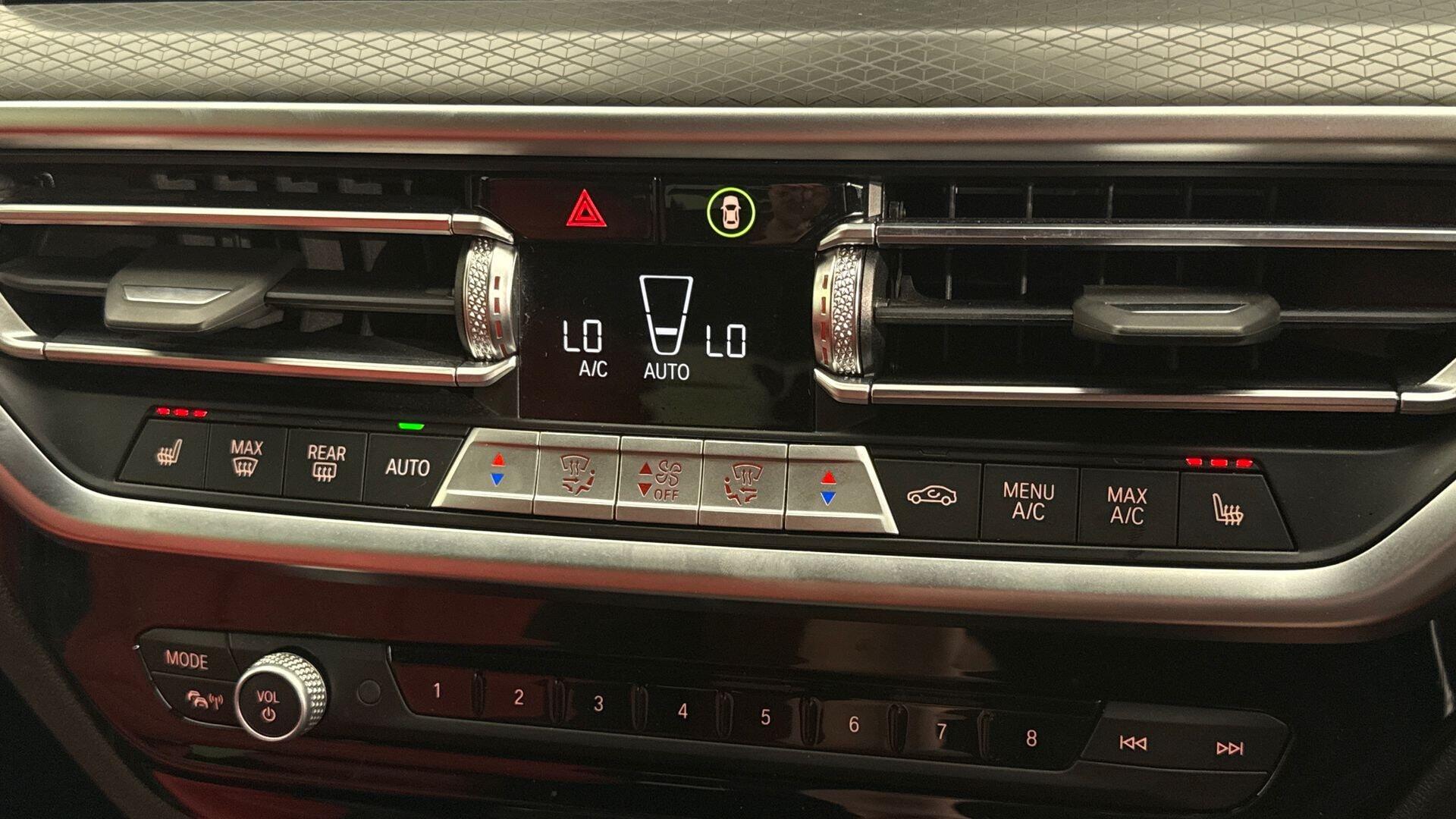 BMW X4 view 25