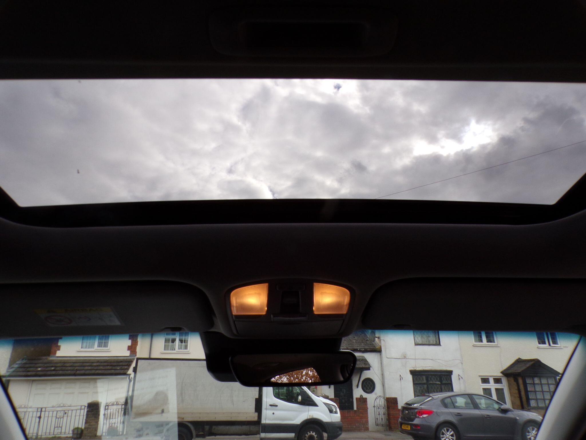 Hyundai Kona view 30