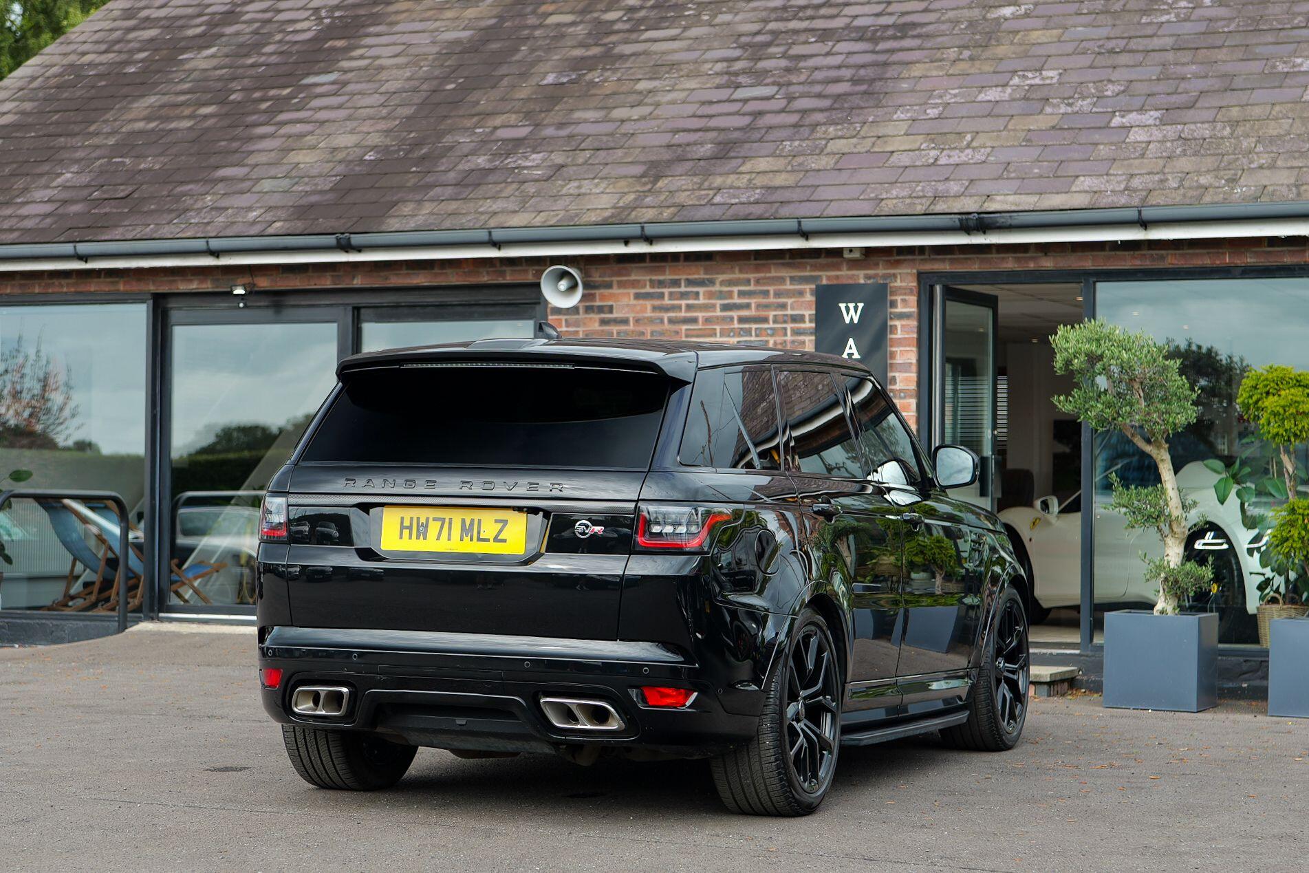 Land Rover Range Rover Sport view 4