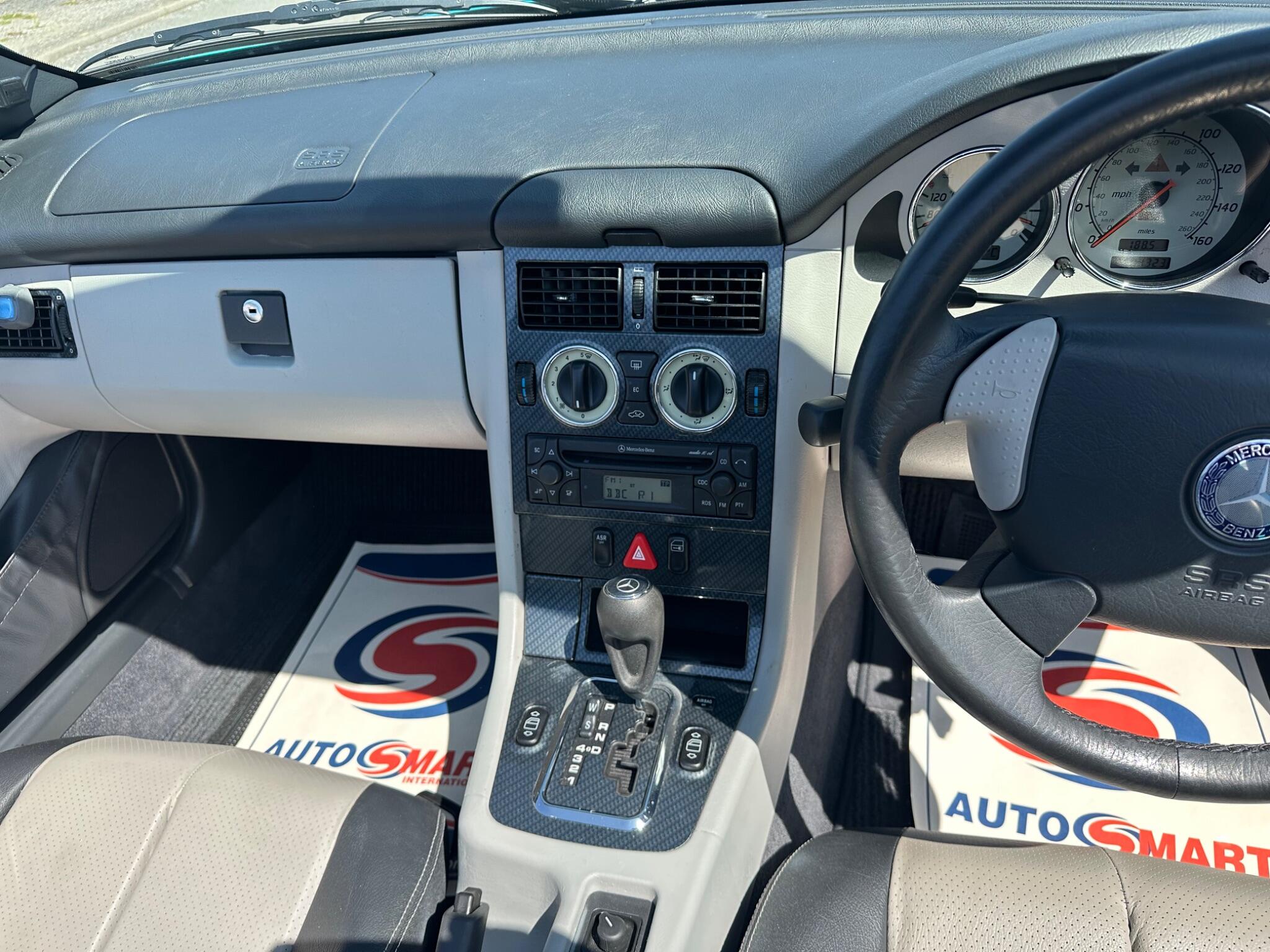 Mercedes-Benz SLK view 29